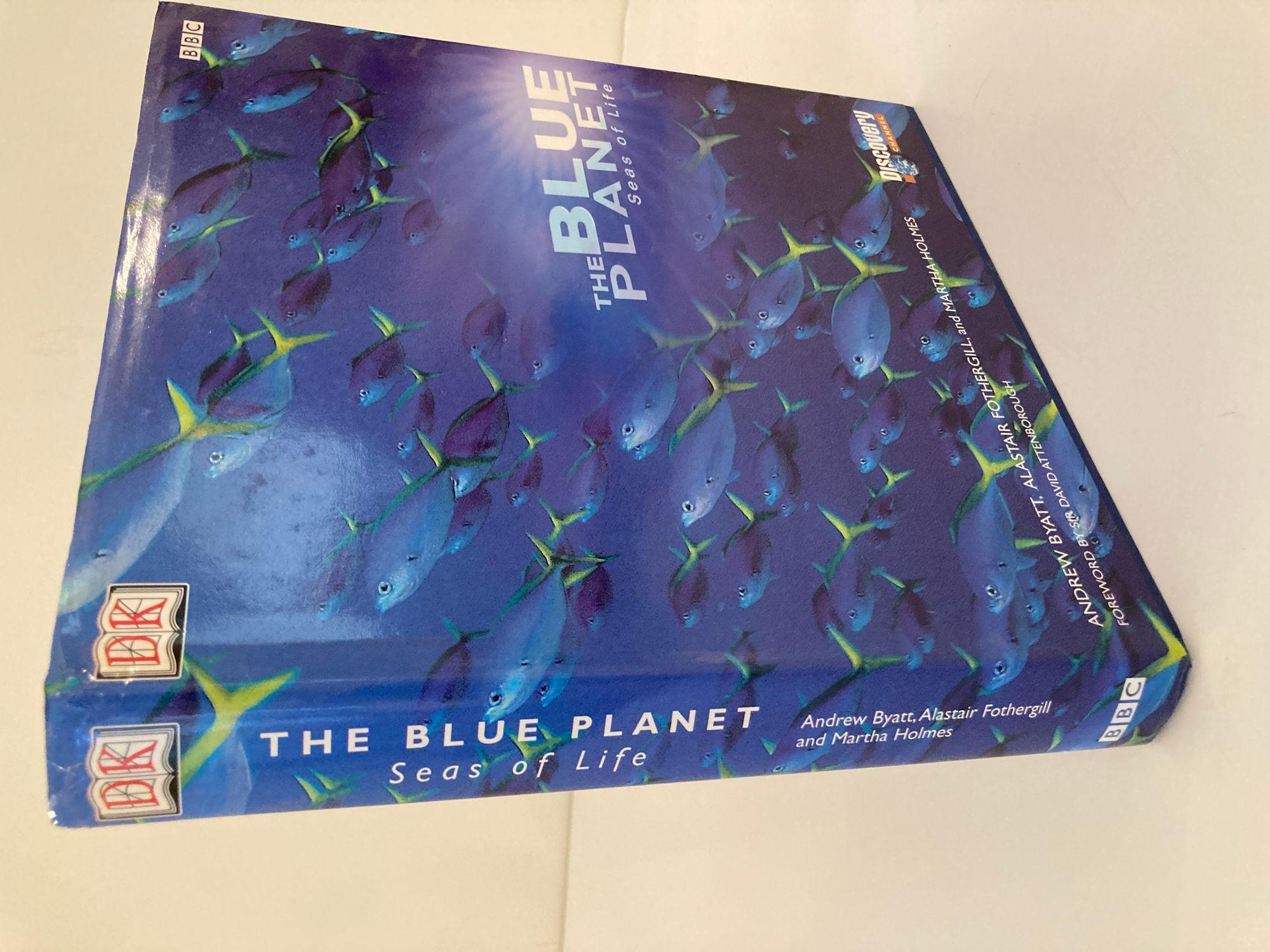 The Blue Planet A Natural History of the Oceans.
From space Planet Earth is blue. It floats like a jewel in the inky black void. The reflection of the suns light from the vast expanse of water covering its surface creates its gem-like blue colour.