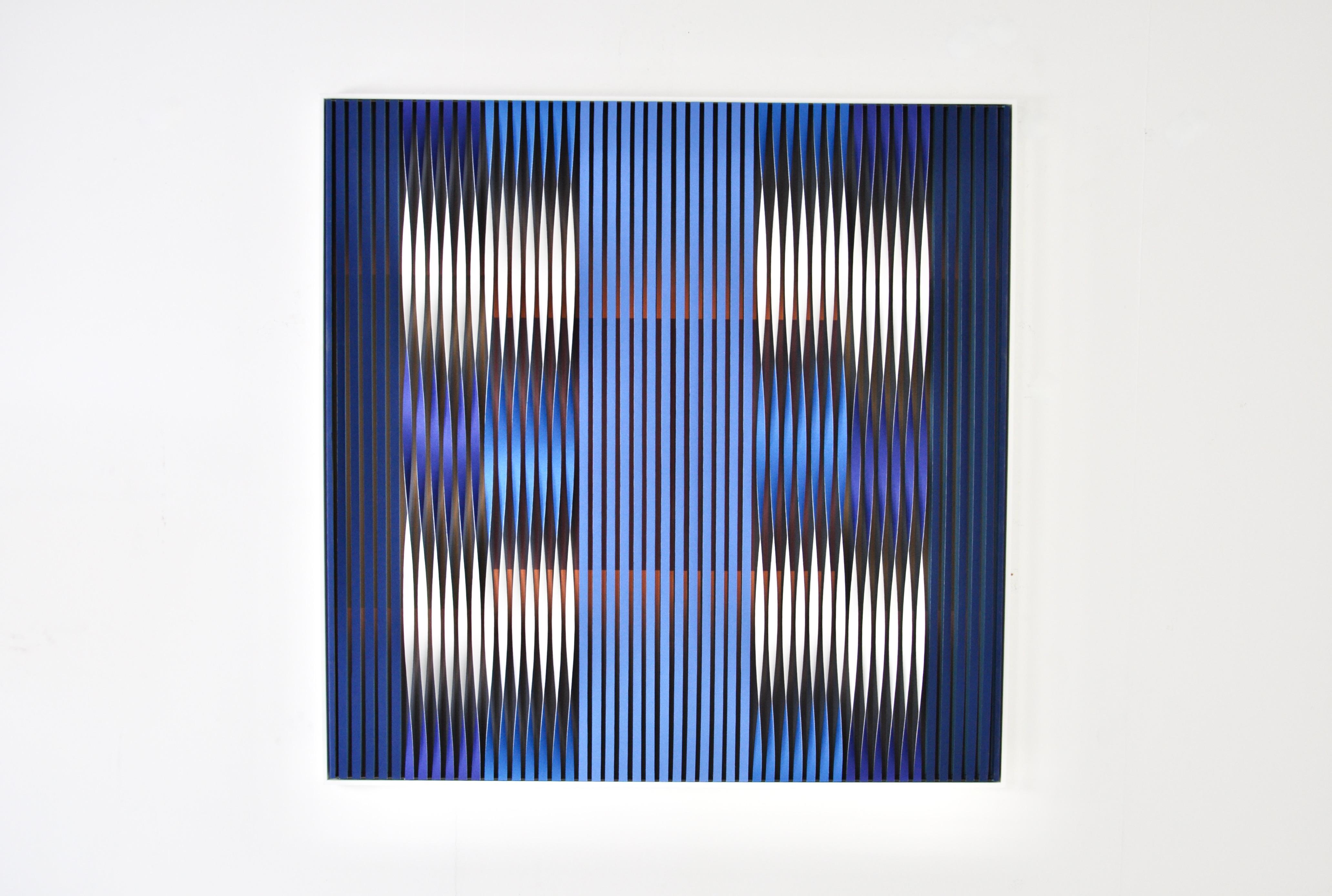 Michael Scheers est un artiste visuel belge. Il est né en 1958. Il vit et travaille à Rixensart (BE).
Autodidacte, Michael Scheers est impliqué dans le monde de la publicité depuis sa plus tendre enfance. Cet univers lui a permis de faire preuve