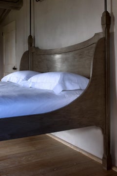 Letto Bone Letto a baldacchino in rovere grisaglia e sovrastruttura in acciaio New England Feel