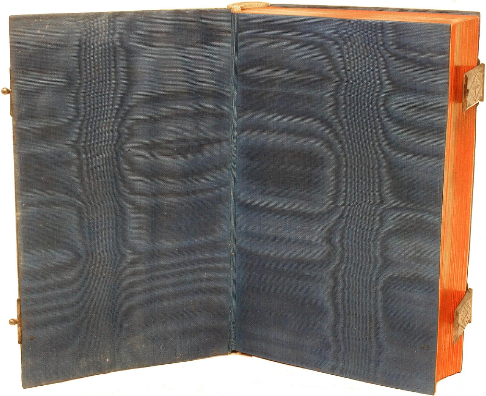 Il Libro delle Preghiere Comuni. c. 1875 - rilegato in osso - con la sua scatola originale! in vendita 1