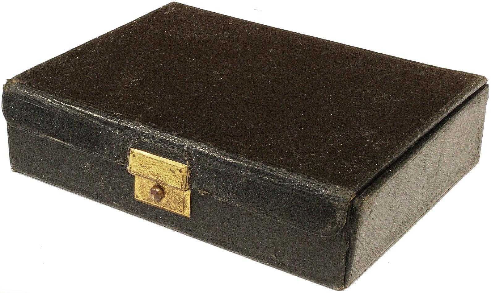 Il Libro delle Preghiere Comuni. c. 1875 - rilegato in osso - con la sua scatola originale! in vendita 2