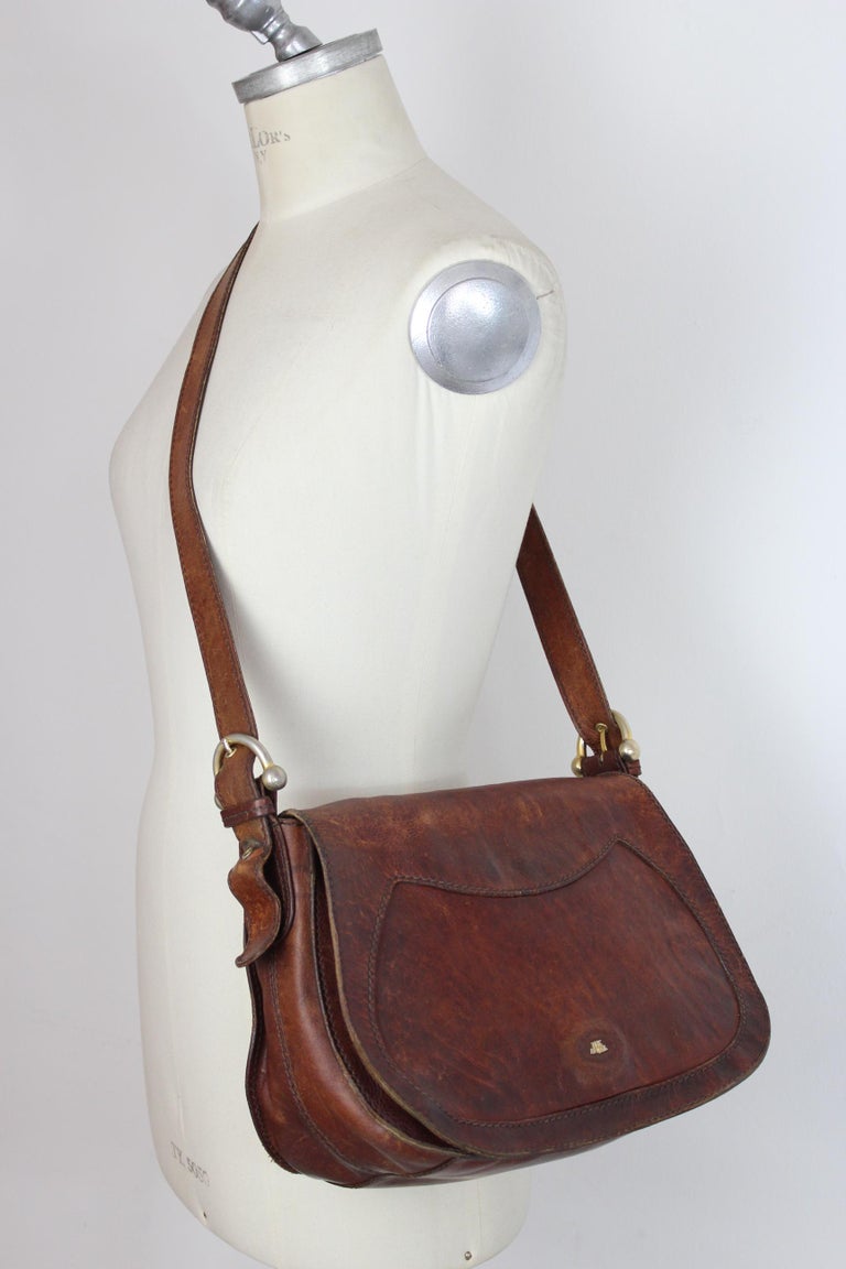 The bridge saddle bag top