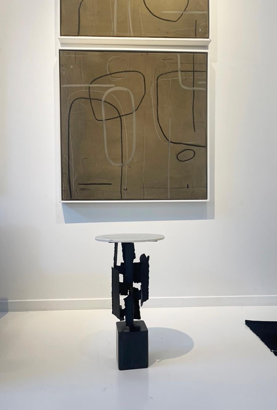 The Brut Skulpturaler Beistelltisch von Morgan Clayhall, Stahl und Marmor Design im Zustand „Neu“ im Angebot in Toronto, CA