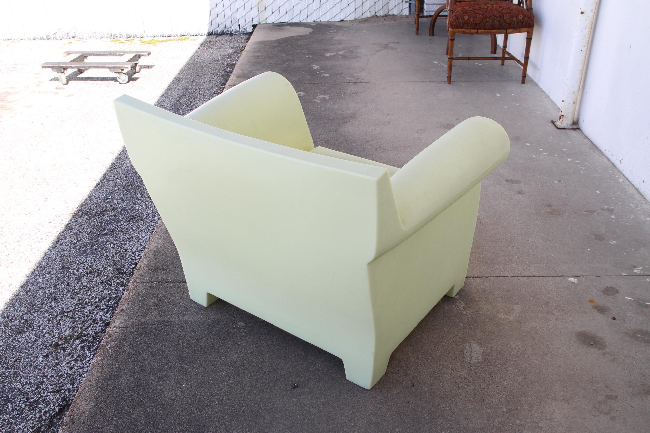 Made entirely of polyethylene, the very comfortable Bubble Club Armchair owes its cartoonlike appearance to the contrast between traditional lines and exaggerated contours. The water resistance of the plastic makes this chair is a fun choice for