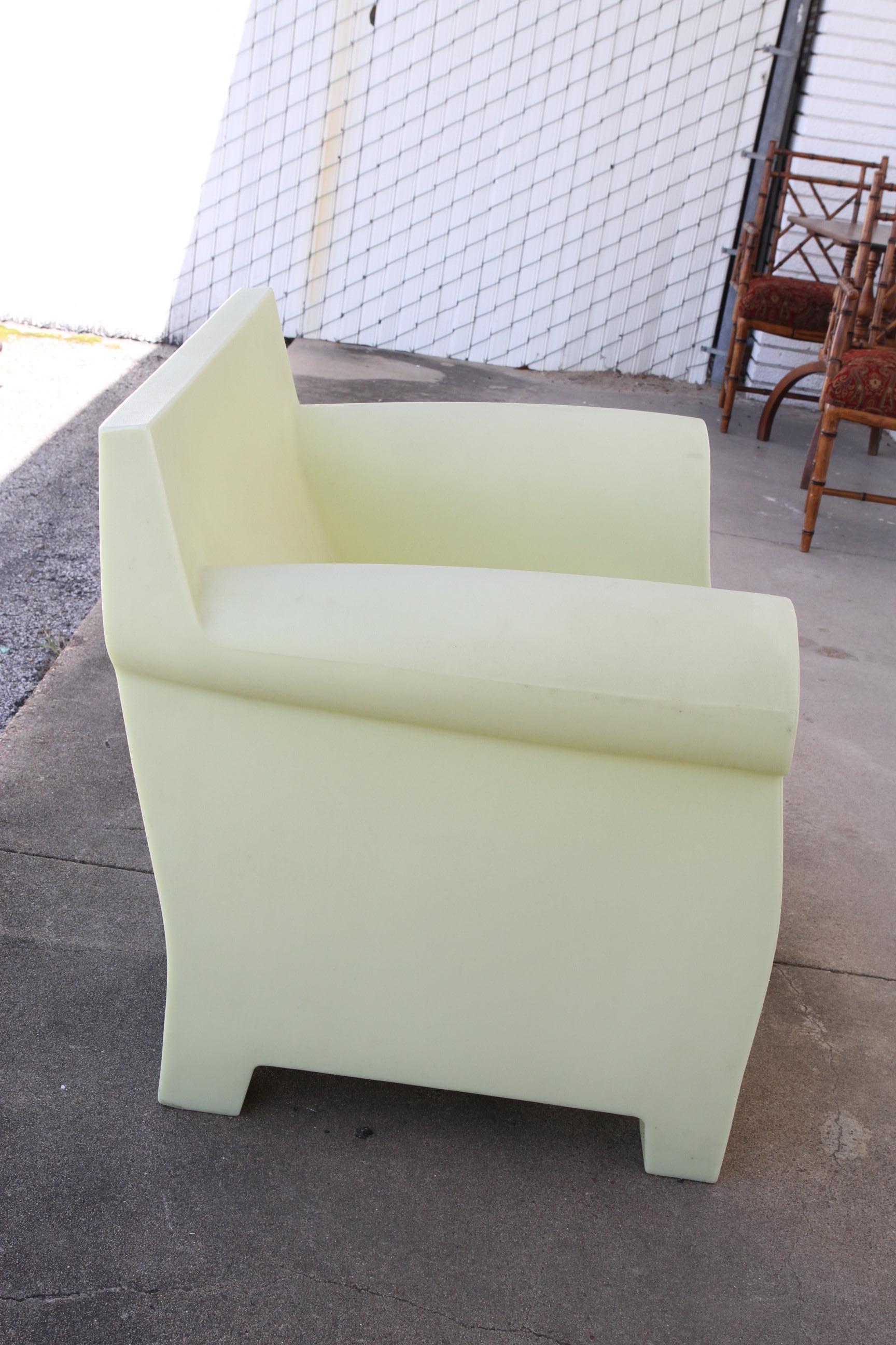 The Bubble Club Armchair by Kartell  Philippe Starck In Fair Condition For Sale In Pasadena, TX
