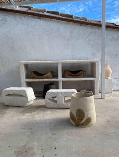 The Bucket by Oikos Estudio