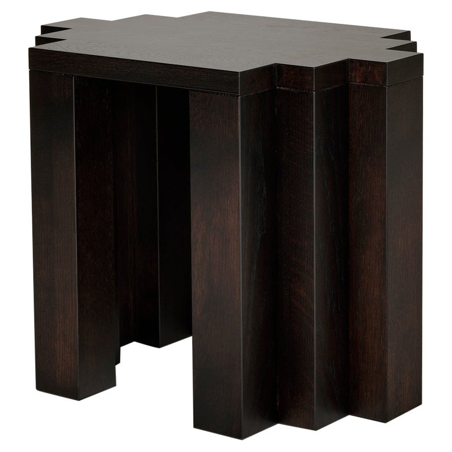 Tabouret The Cadence - Tabouret / Table d'appoint brutaliste en chêne européen par Mokko en vente