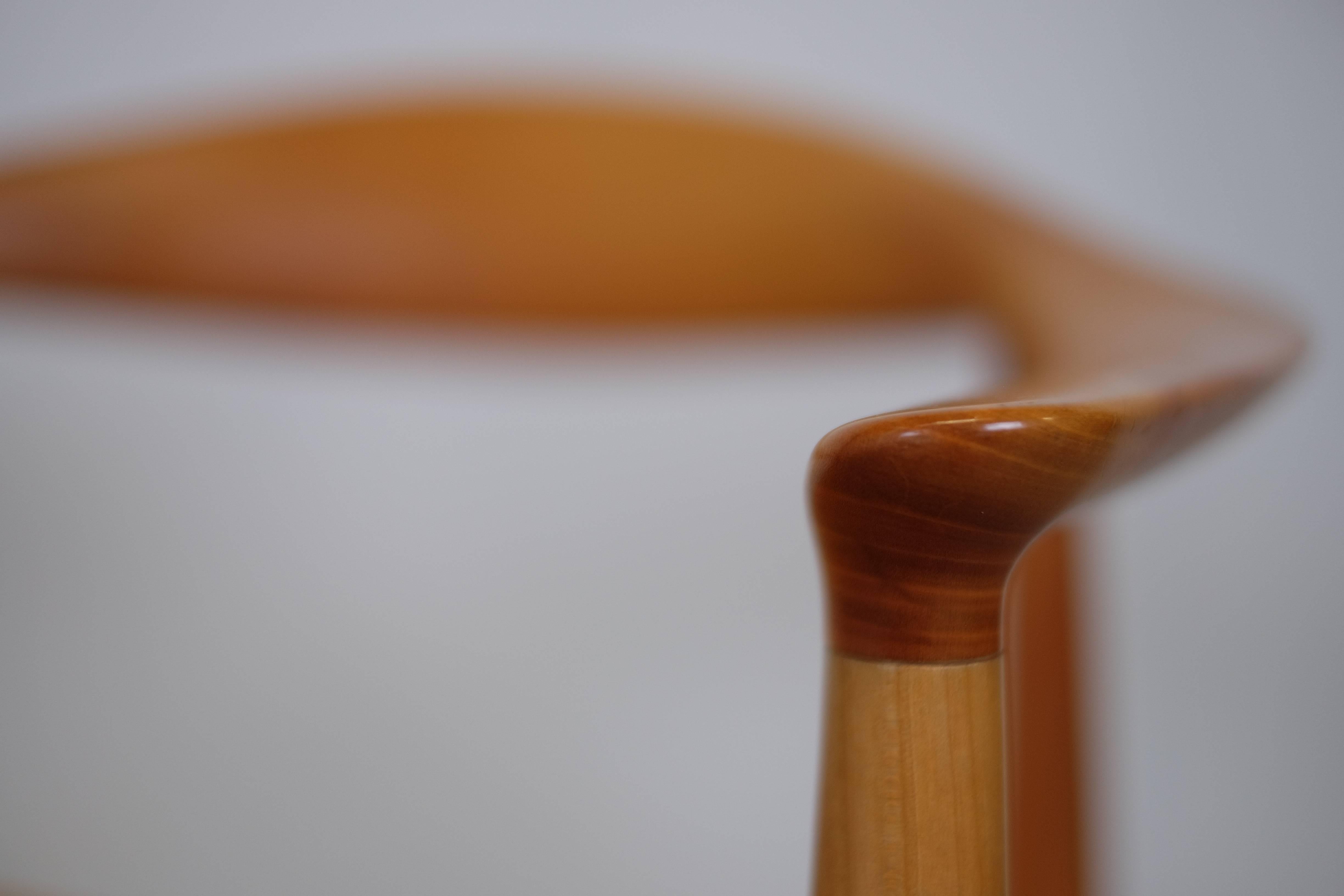 « La chaise » de Hans. J. Wegner PP501 en vente 7