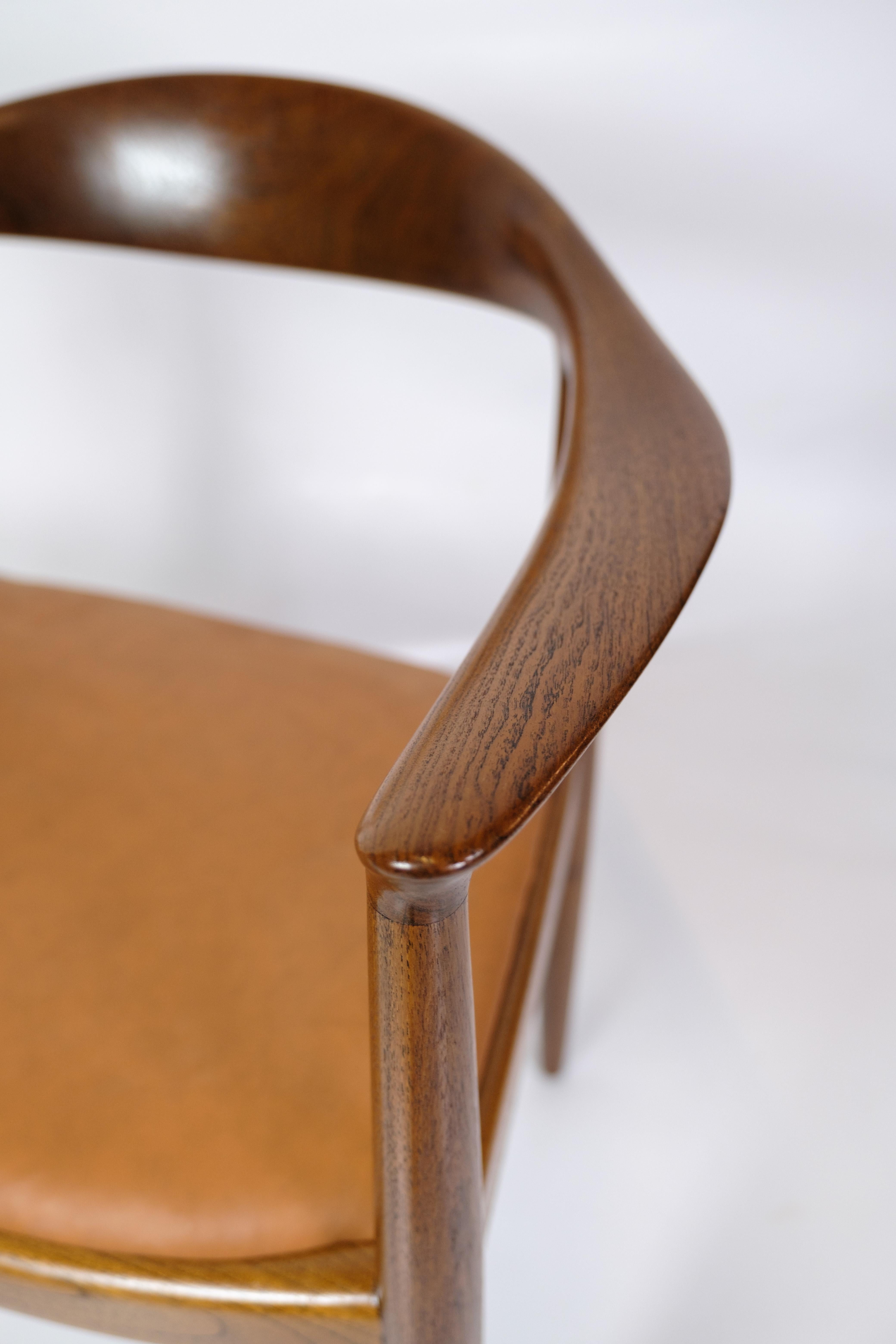 La chaise modèle JH503 est fabriquée en teck avec un siège en cuir cognac. Conçu par Hans J. Wegner pour Hansen dans les années 1960.
