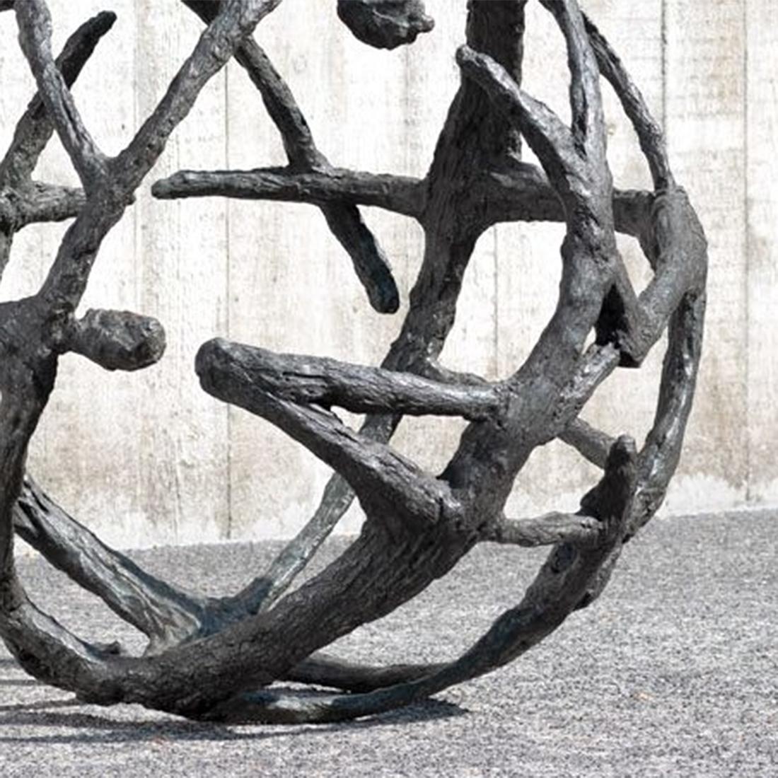 Circle Bronze Sculpture In New Condition For Sale In Paris, FR