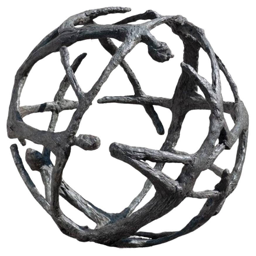 Le cercle de la sculpture en bronze en vente
