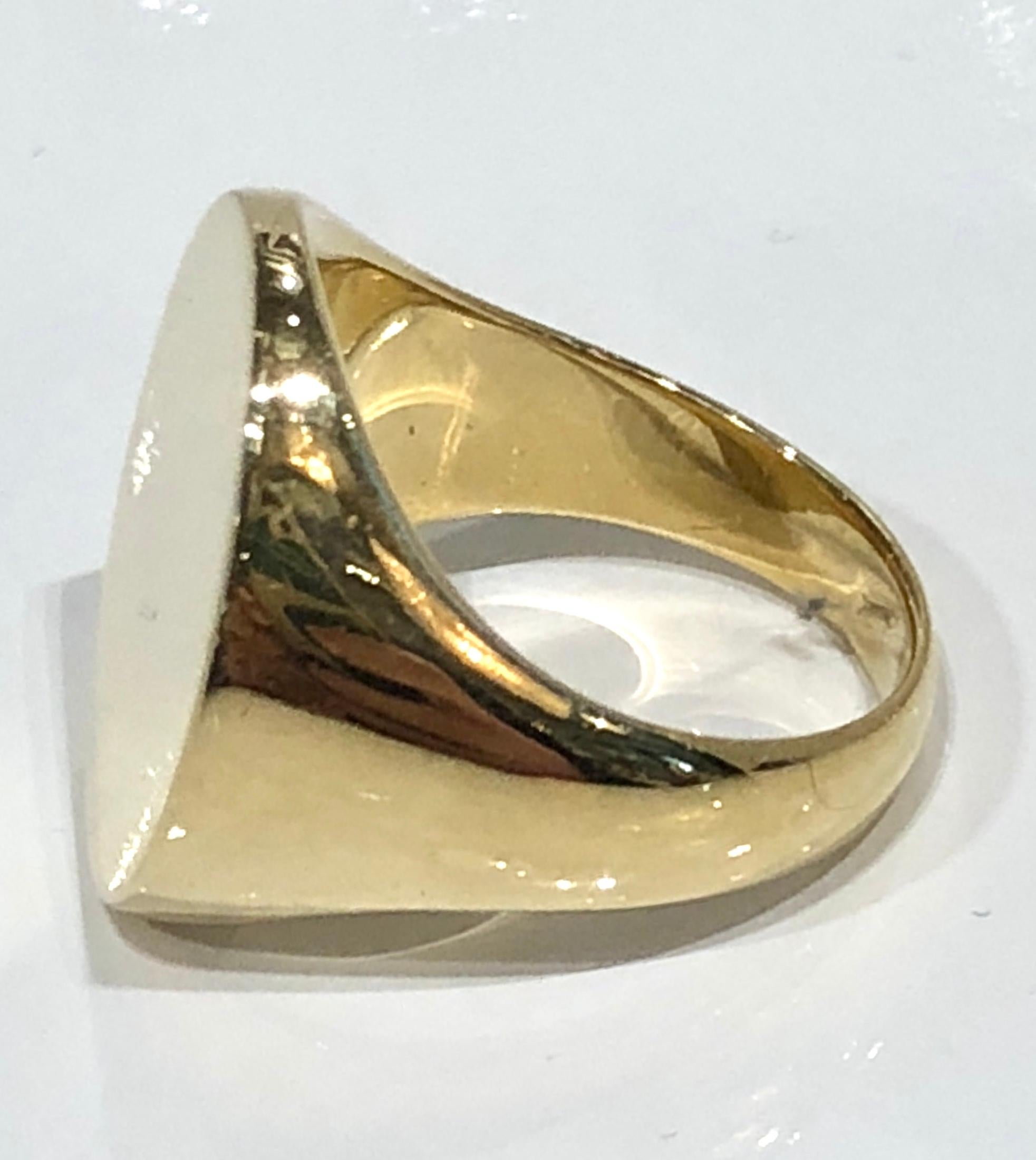 Unisex oval 18k yellow gold Signet Ring. Perfect for engraving.
Designed by Martyn Lawrence Bullard
Can be made in any size in white, yellow or rose gold, lead time 4 weeks