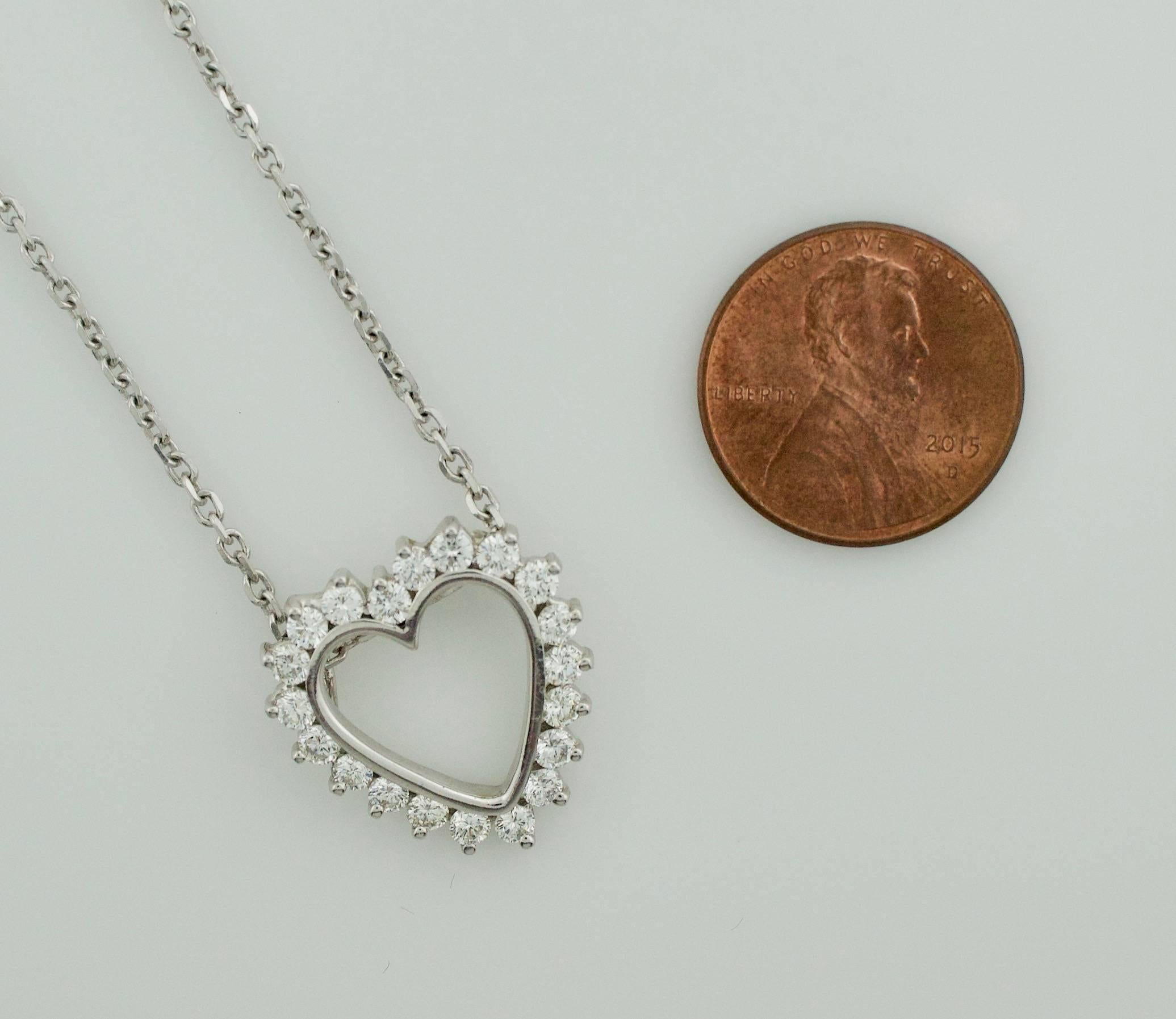 stunning classic heart necklace