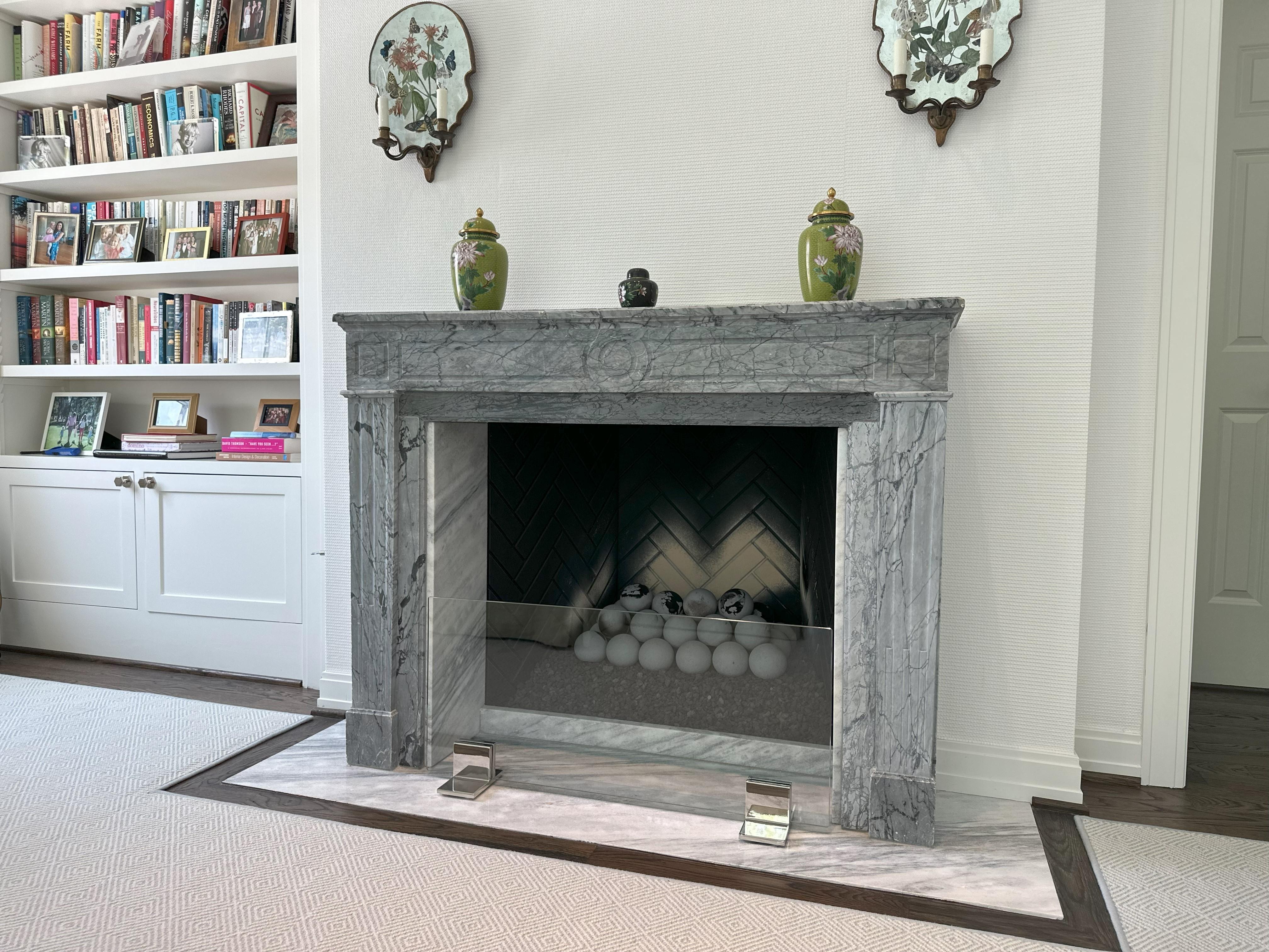 Polished Classic Tempered Glass & Brass or Nickel Feet Fire Screen by Betzinger Designs For Sale
