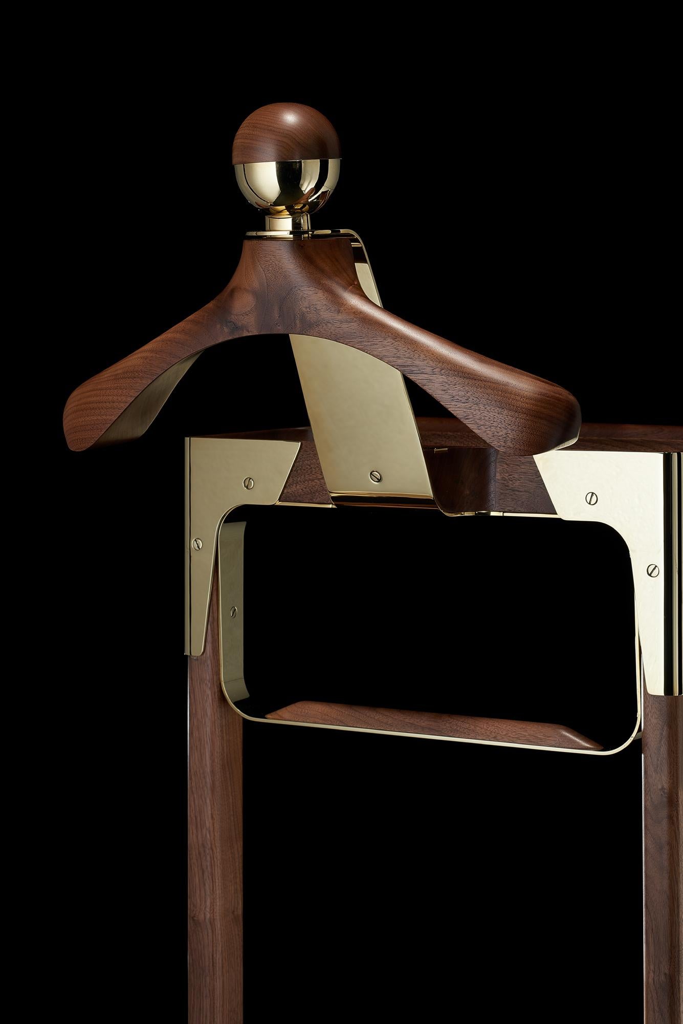 Oiled The Classical Valet Stand by Honorific in Solid Brass and American Black Walnut For Sale