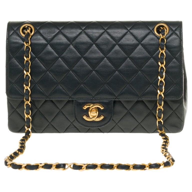 The Classy Chanel Timeless 25cm Shoulder bag in black quilted lambskin and  GHW