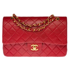 The Classy Chanel Timeless Medium Shoulder bag in red quilted lambskin and GHW