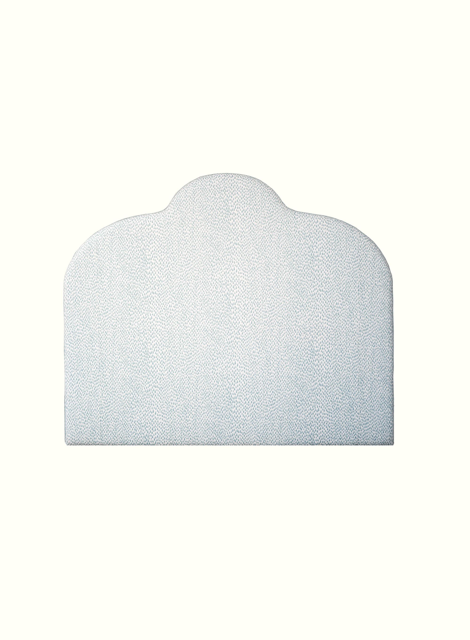 Lin The Cloud Oversized Upholstered Headboard by CINNY - Fabriqué à la main dans des tissus personnalisés en vente