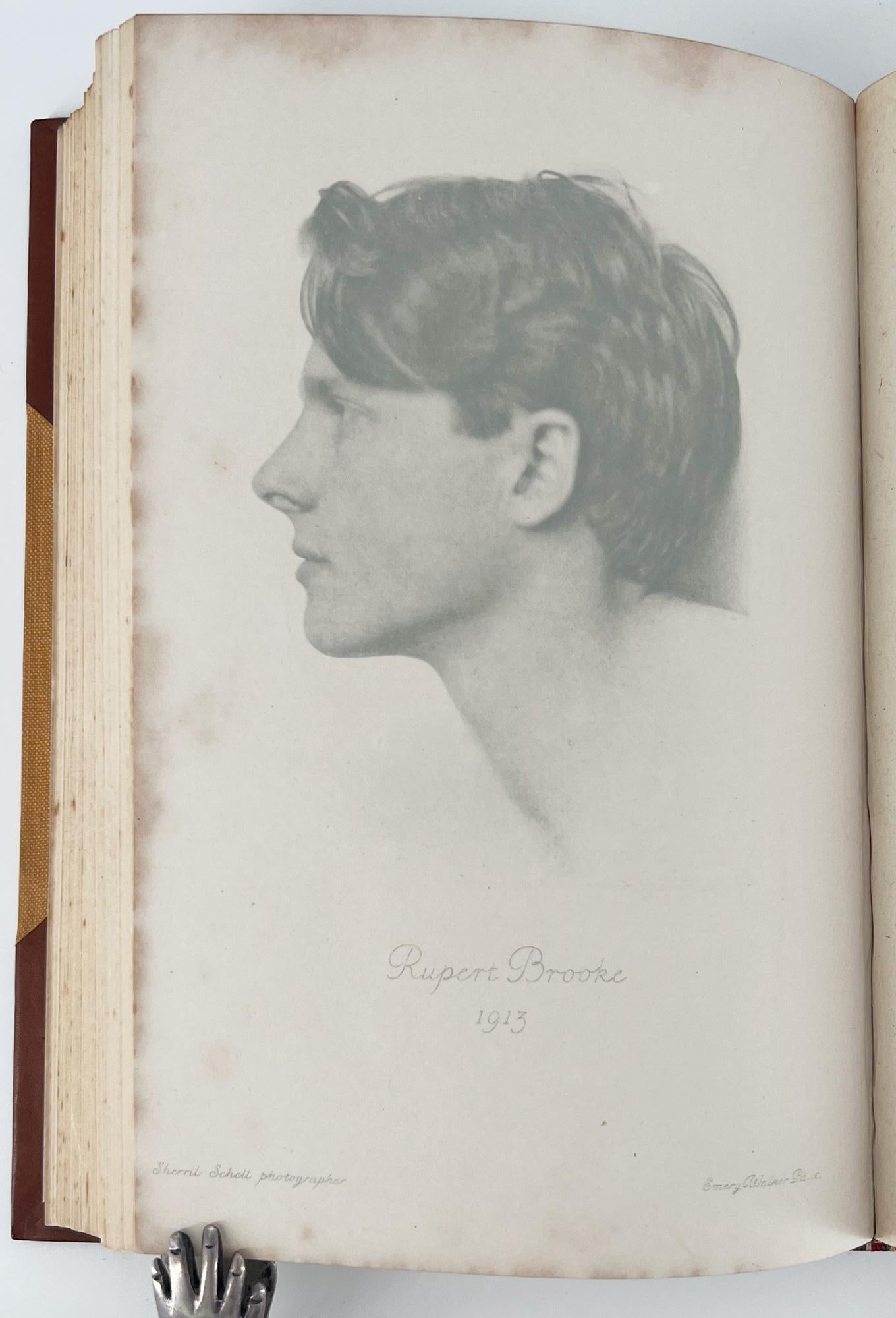 20ième siècle Les poèmes collectés de Rupert Brooke. Avec un mémoire en vente