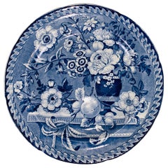 Die Sammlung von Mario Buatta ein blau-weißer Staffordshire-Teller