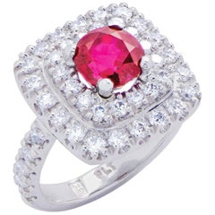 "The Color of Passion" White Gold Ring with Ruby and Diamonds