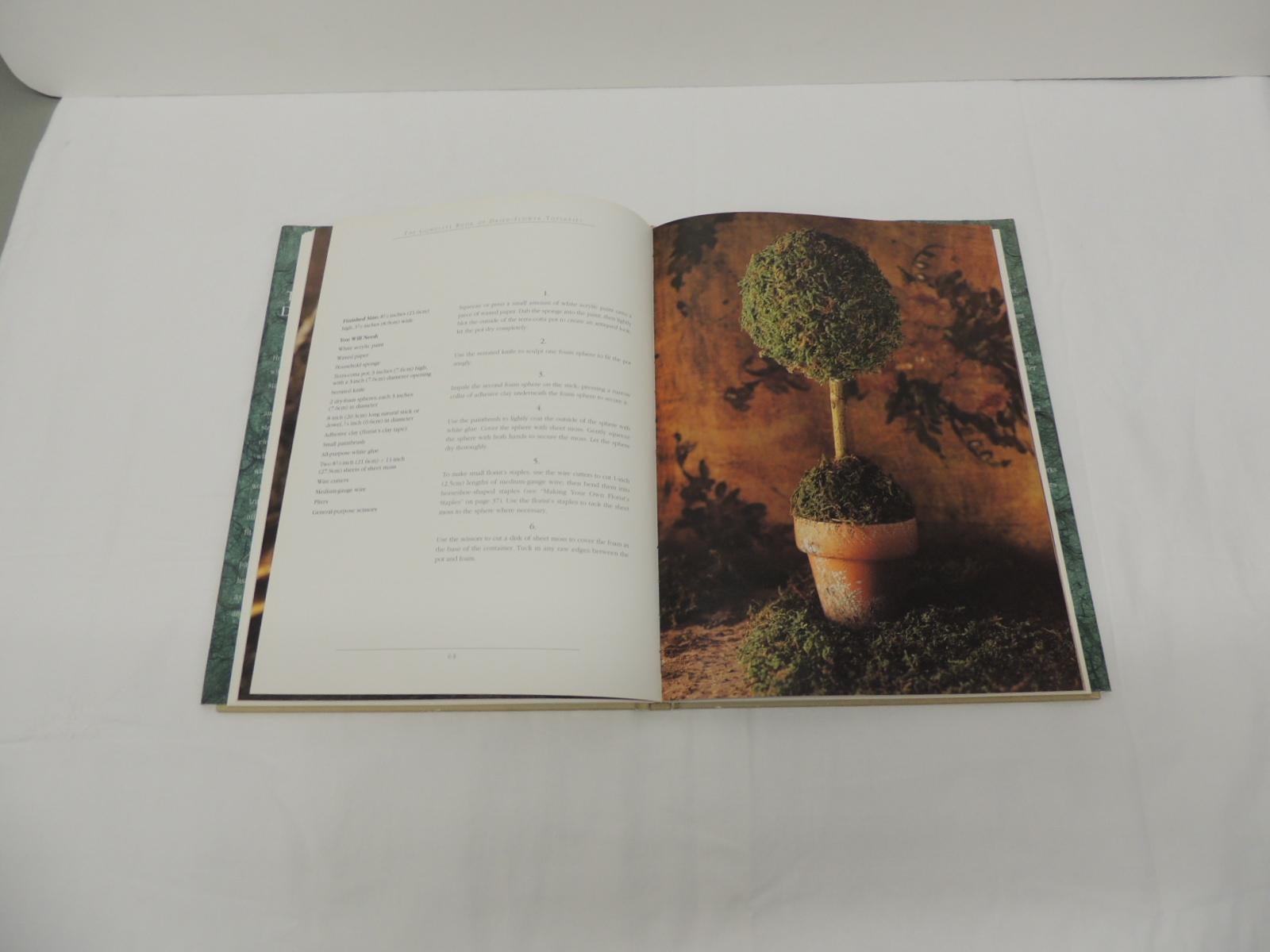 Country The Complete Book of Dried Flower Topiaries Decorative Hardcover Book