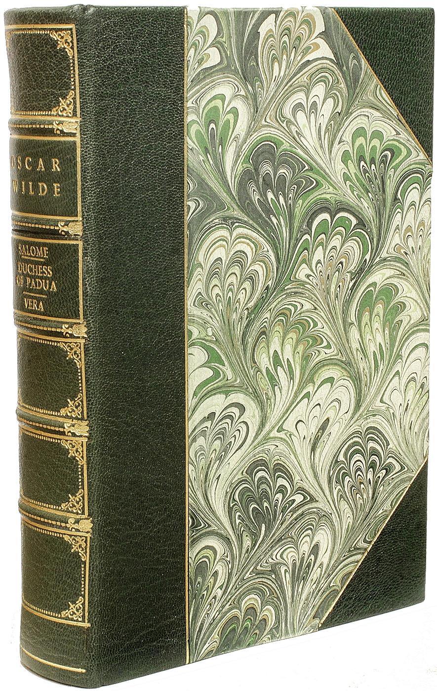 AUTHOR: WILDE, Oscar. 

TITLE: The Works / Writings of Oscar Wilde.

PUBLISHER: London: Keller-Farmer Co., 1907.

DESCRIPTION: EDITION DE LUXE. 15 vols., 8-3/8