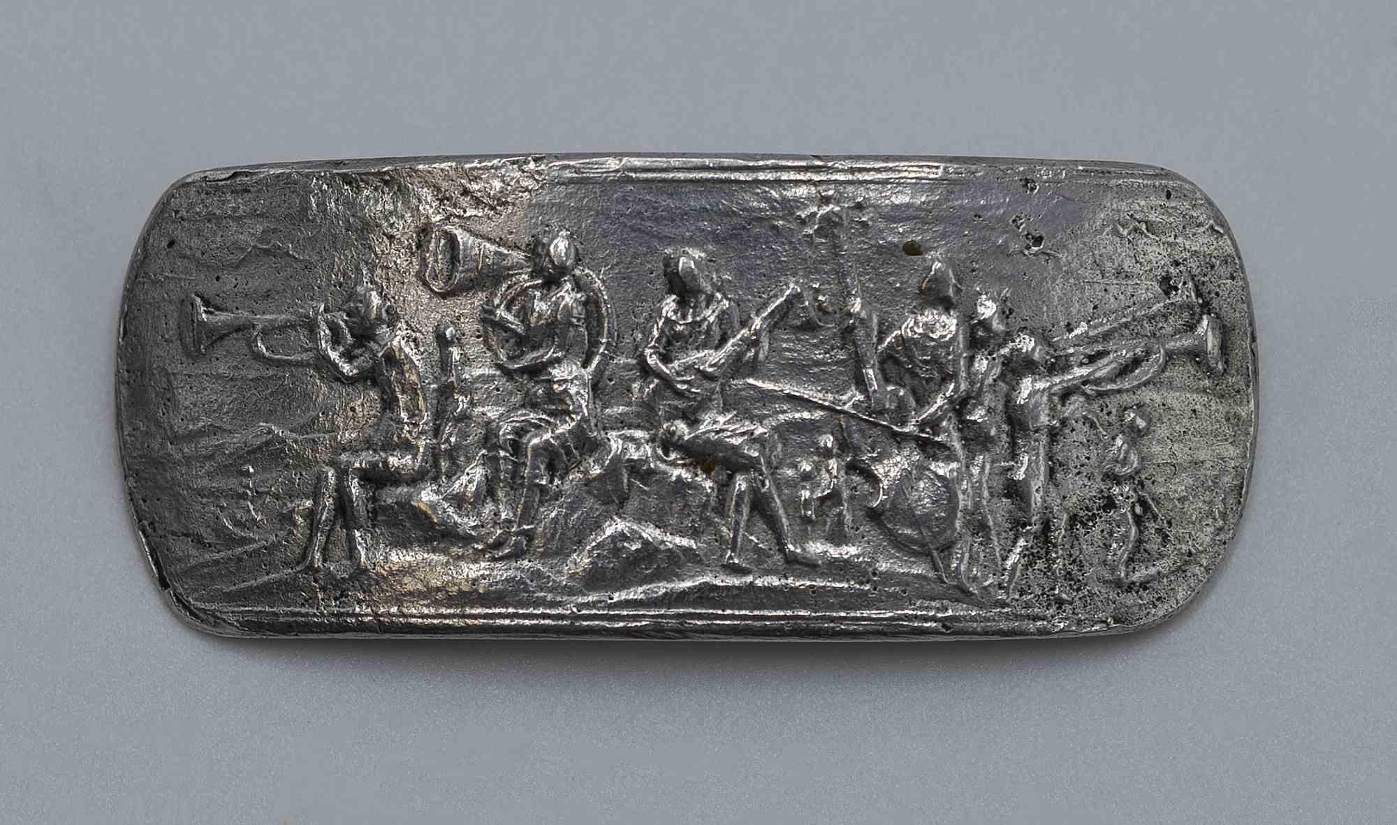 The concert is a silver brooch realized by the artist Mirko Basaldella in the 1950s. 

Measures: 2 x 5 cm.

Excellent conditions.


Mirko Basaldella, Brother of Afro and Dino Basaldella, studied at the Venice Art School, at the Florence