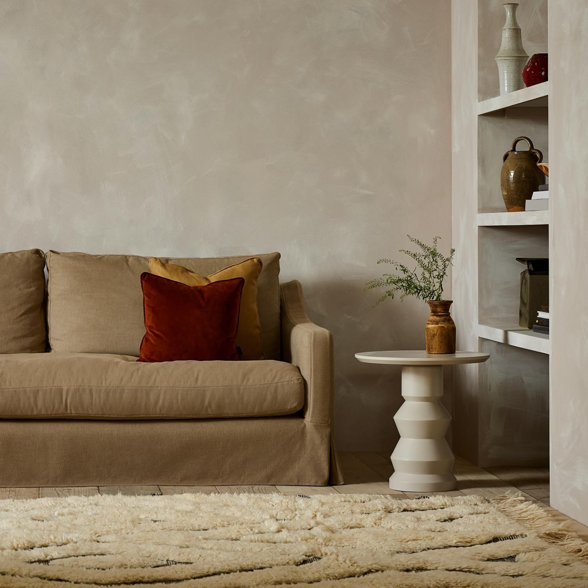 „The Conrad“ Gerüschtes, maßgeschneidertes Sofa von Tallboy Interiors im Zustand „Hervorragend“ im Angebot in Malton, GB