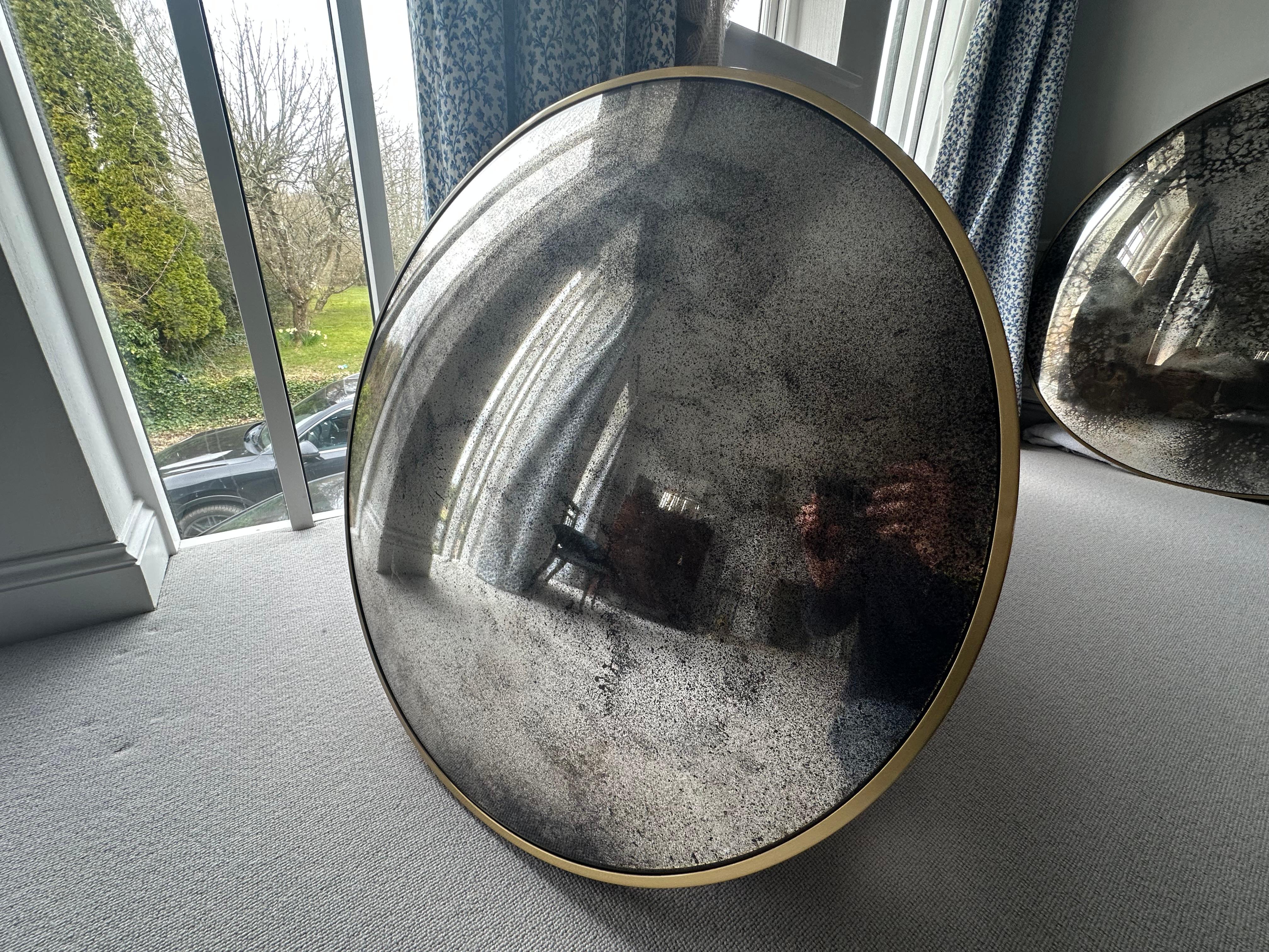 Britannico The Convex Mirror Company - Specchio Convex da 80 cm (argento anticato) in vendita