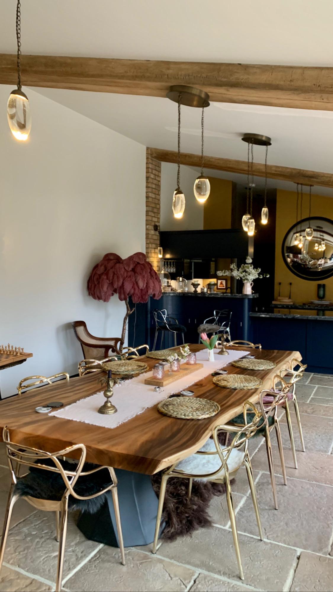 The Convex Mirror Company - Specchio convesso Stilo Nero 113 cm In condizioni Nuovo in vendita a Farnham, GB