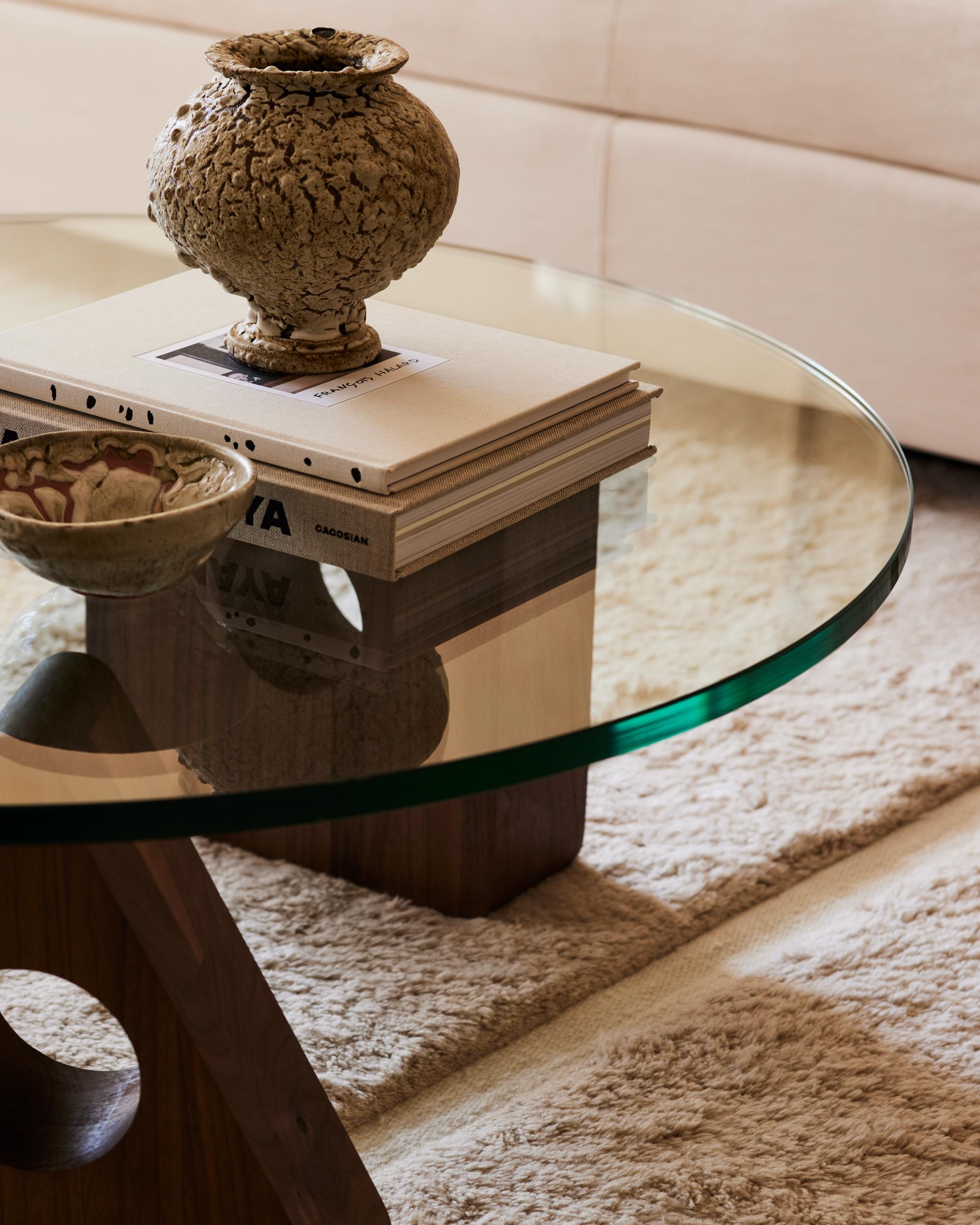 The Cosmo Coffee Table by Arjé In New Condition For Sale In Brooklyn, NY