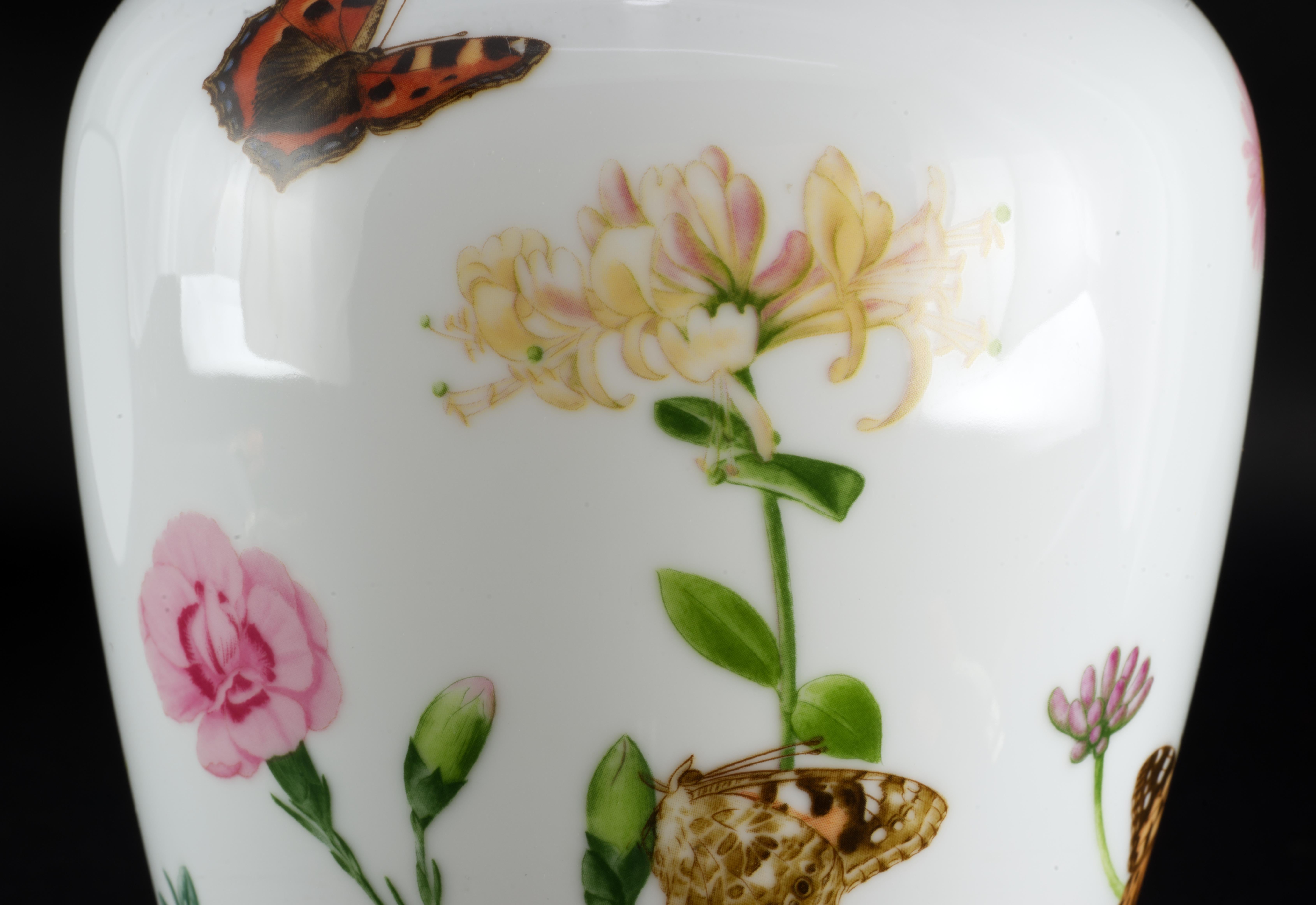 The Country Garden Butterfly Vase John Wilkinson for Franklin Porcelain 3