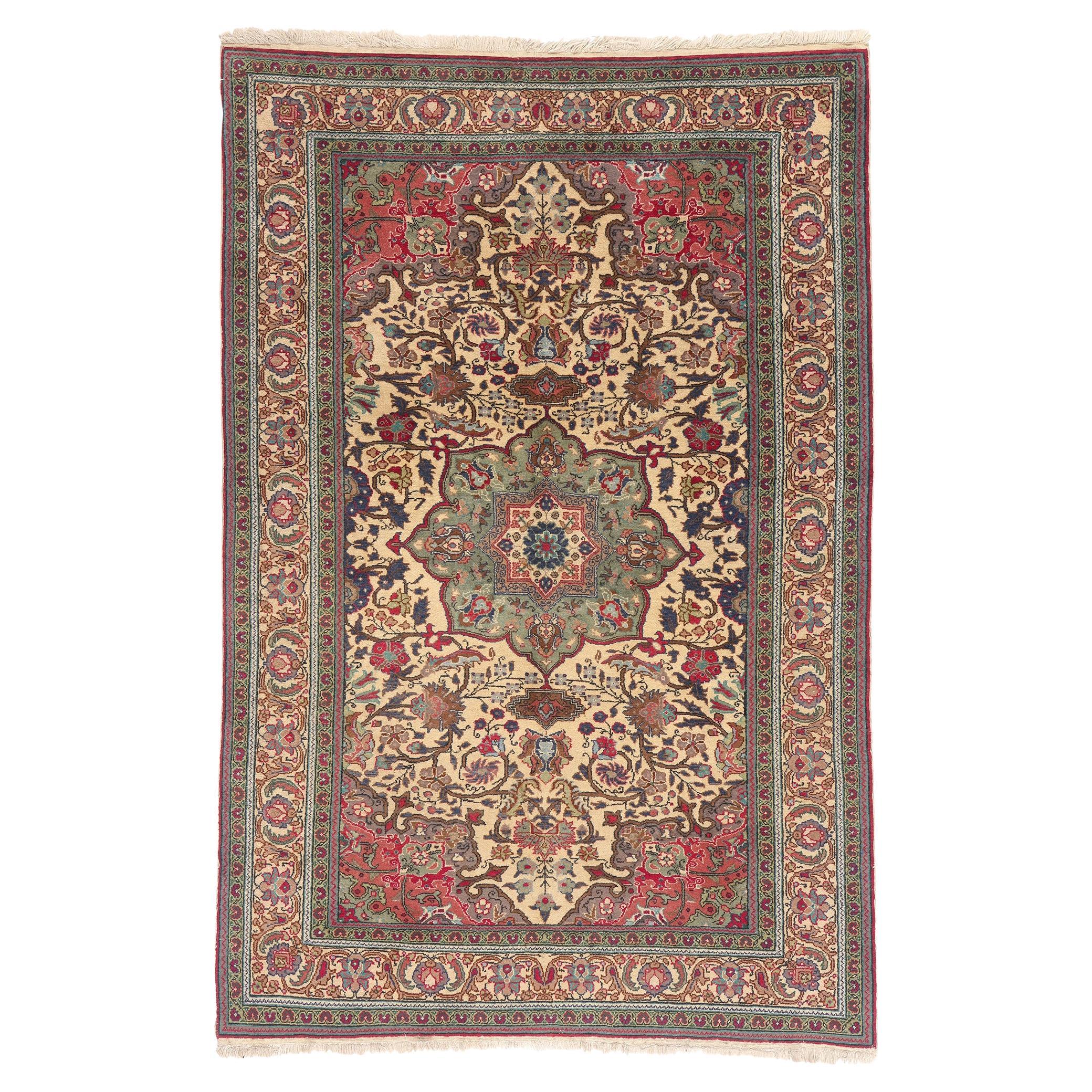 The Courtly Garden: A Vintage Persian Ardabil Masterpiece of Ceremonial Elegance en vente