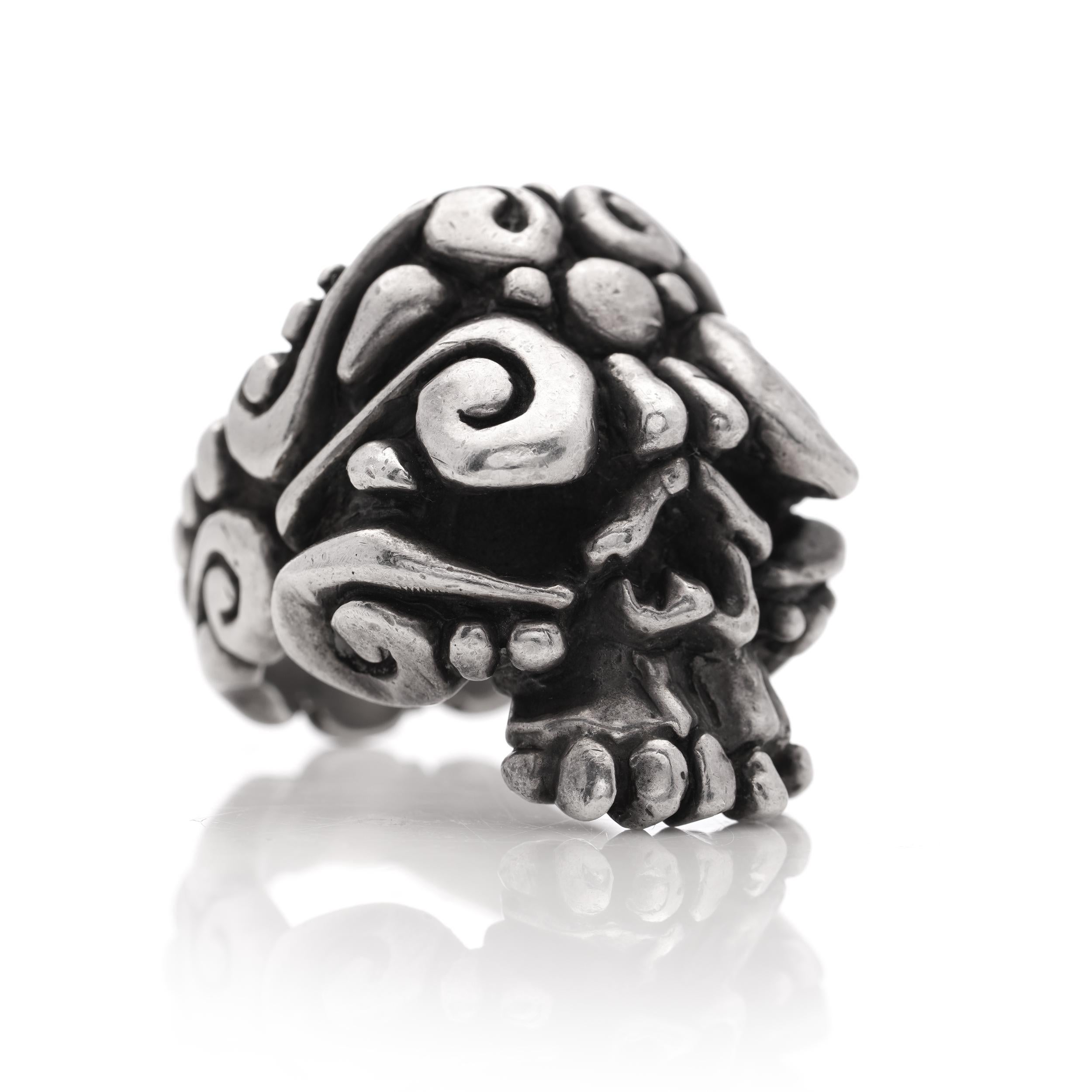 The Crazy Pig Designs sterling silver ' El Muertos ' collection skull ring.  For Sale 4