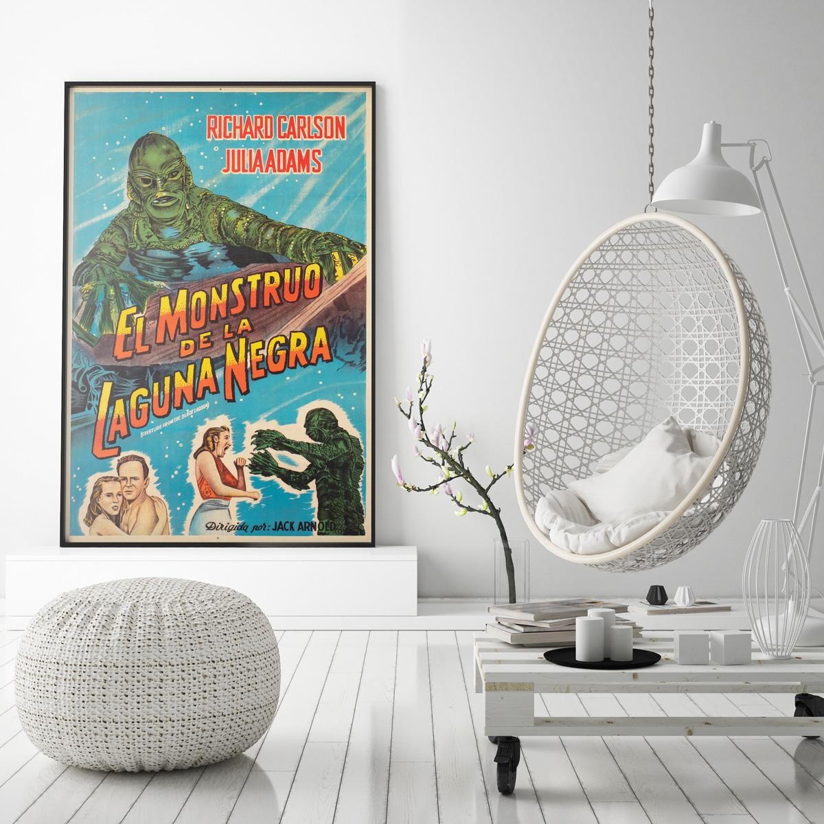 Poster argentino dei primi anni '50 del film classico americano del 1954 Creatura della laguna nera. La trama del film segue un gruppo di scienziati che incontrano un umanoide anfibio nelle acque dell'Amazzonia.

Design fantastico e in ottime