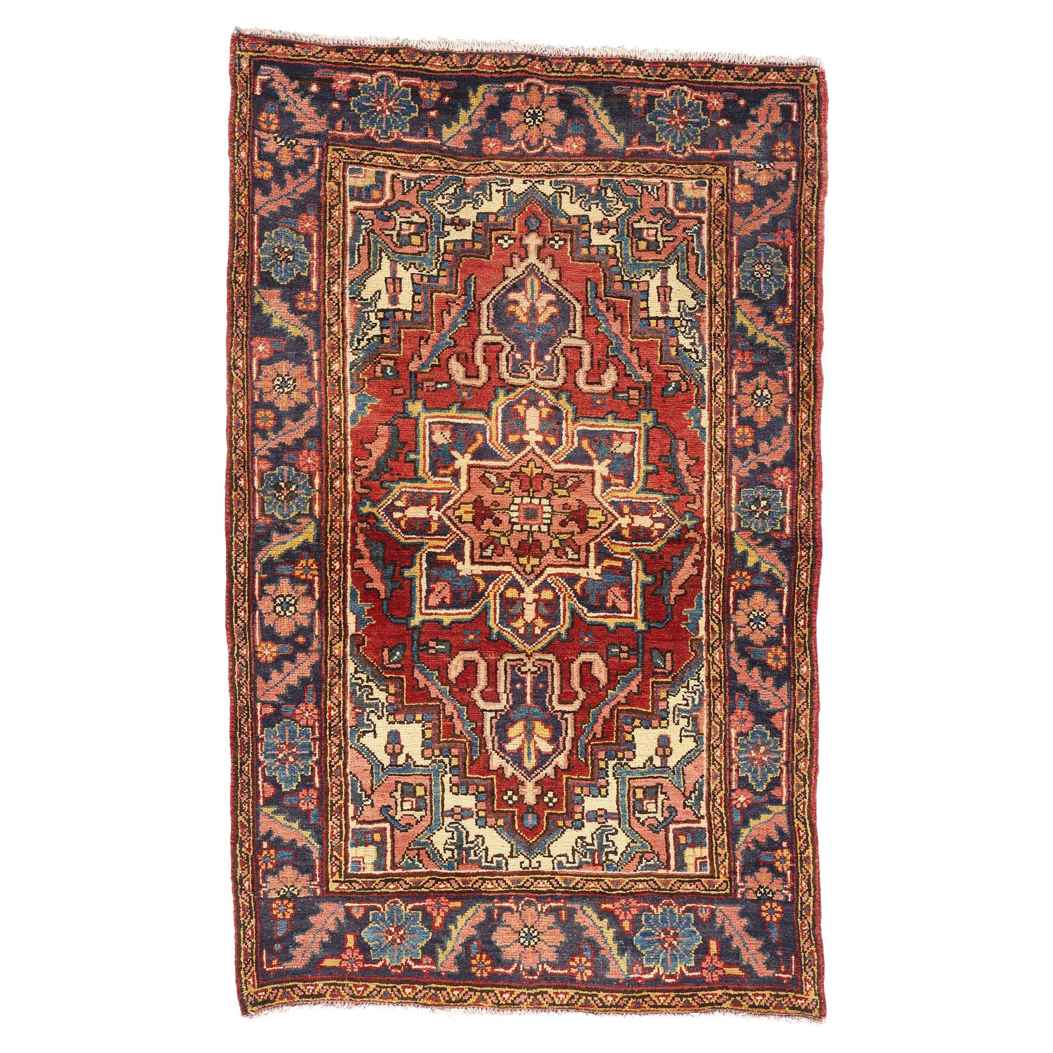 Il Fiore Cremisi: Un capolavoro vintage di Heriz dalla geometria e dall
eleganza regale