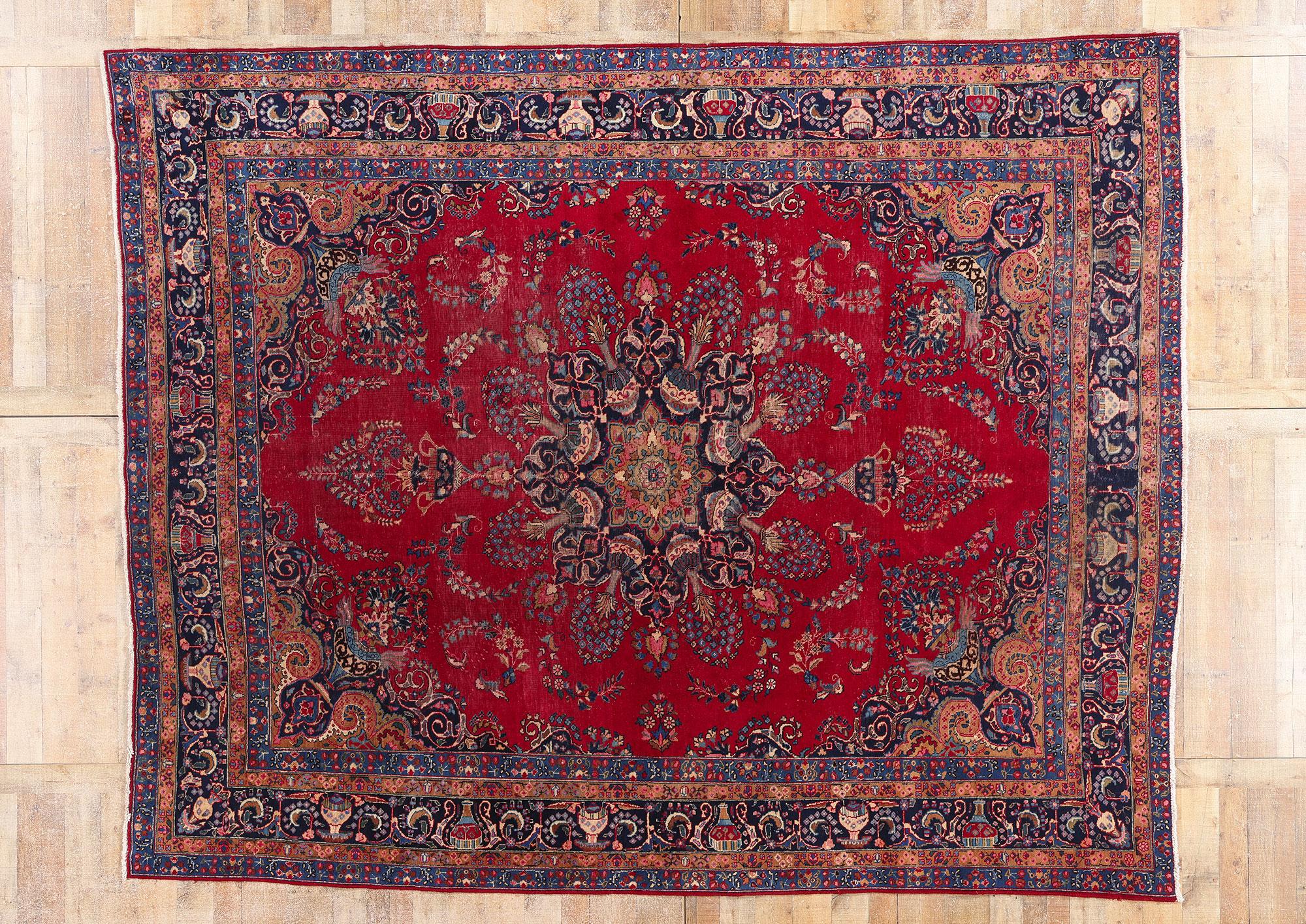 La Corte Cremisi: Un capolavoro persiano di Mashhad dallo splendore regale in vendita 2