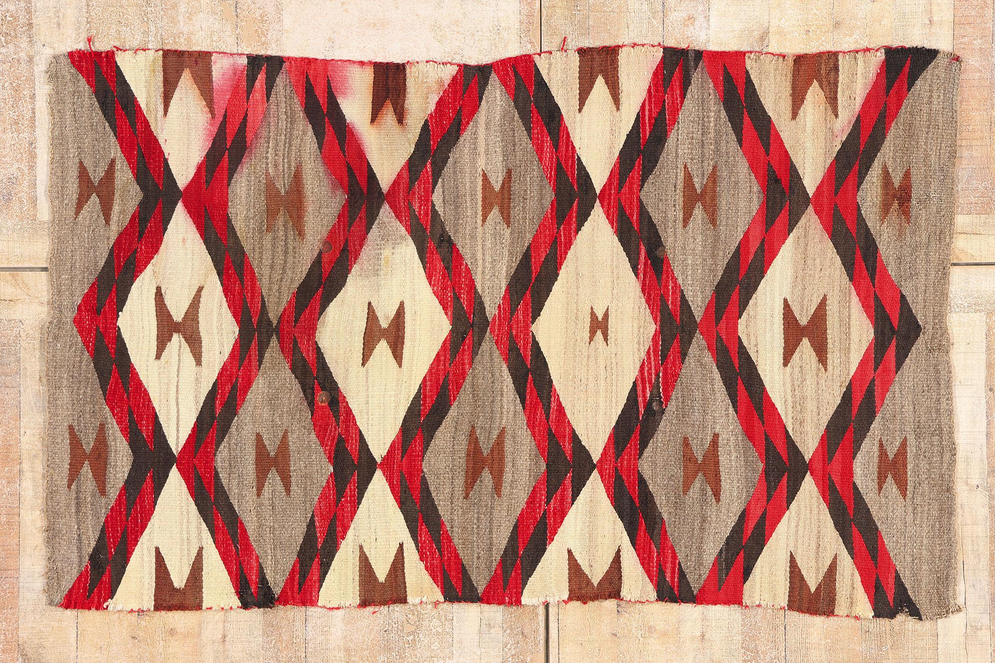 El Entramado Carmesí: Una herencia de tejidos del suroeste inspirados en el cristal en venta 2