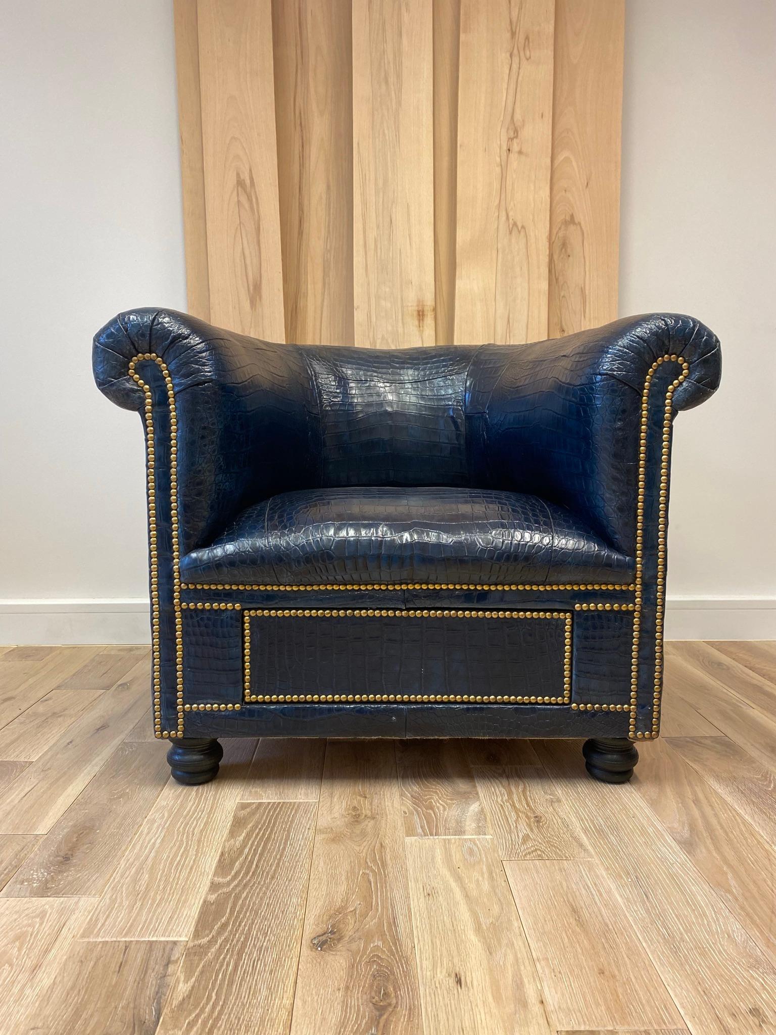 XXIe siècle et contemporain Chaise d'accueil en crocodile de notre collection caractéristique en vente