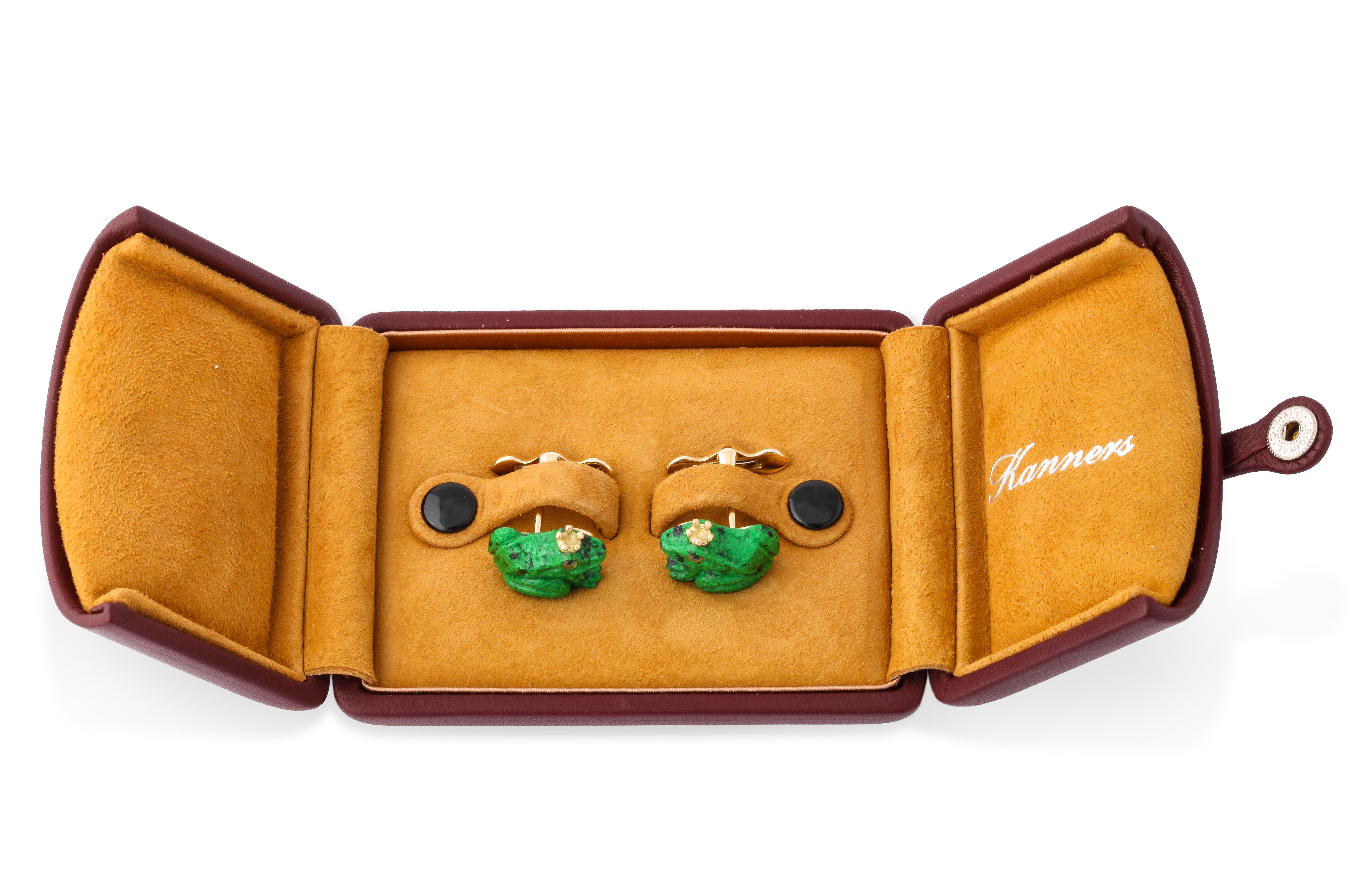 Boutons de manchette « The Crowned Frog » de Michael Kanners en vente 1