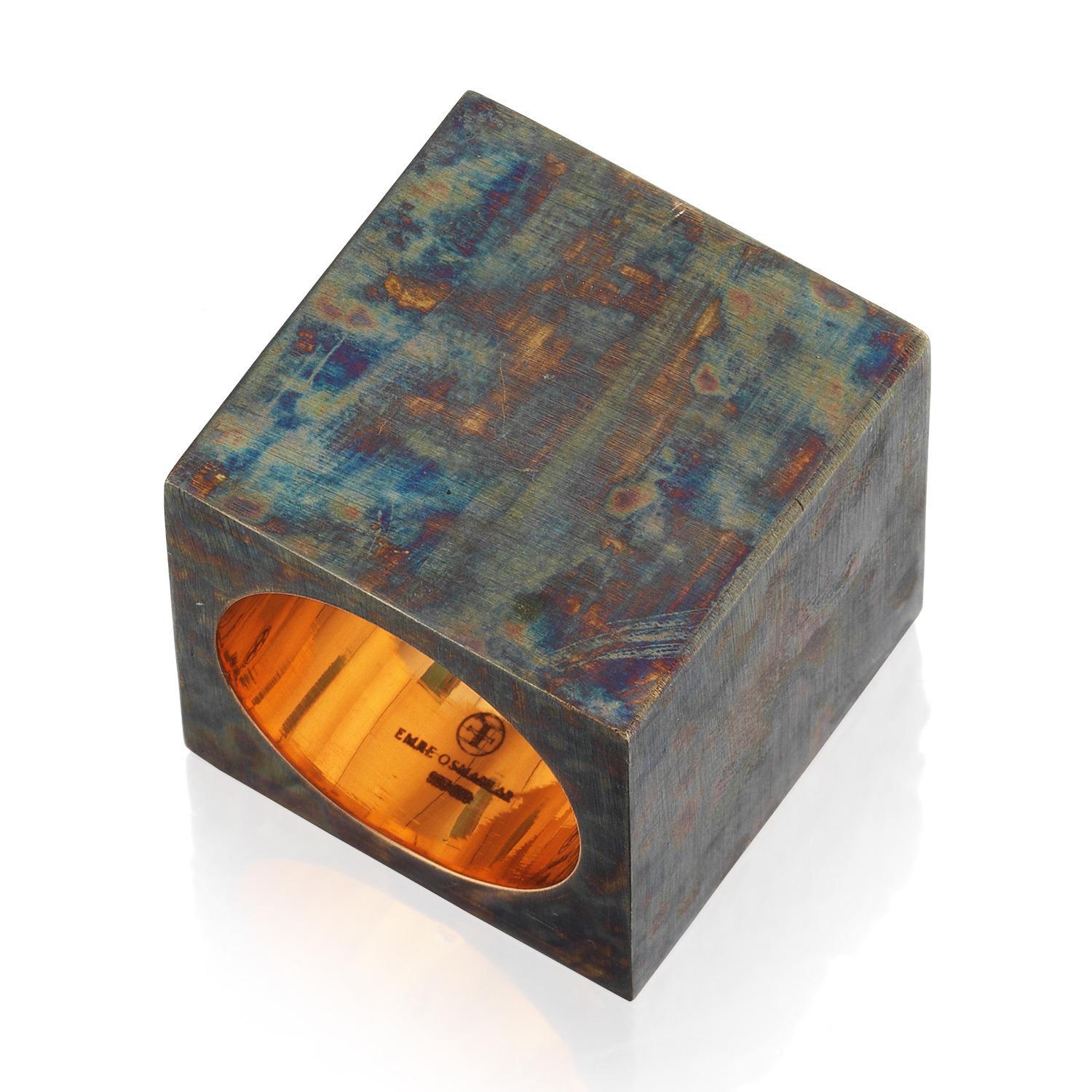 En vente :  La bague Cube en or 8 carats et argent oxydé 3
