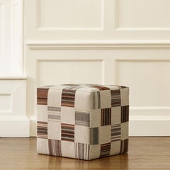 Le Tabouret Cube en Patch Umber par Sister By Studio Ashby