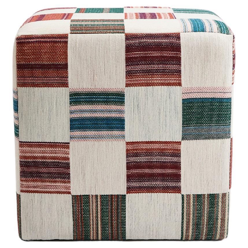 Würfelhocker aus Patch Madder von Sister By Studio Ashby