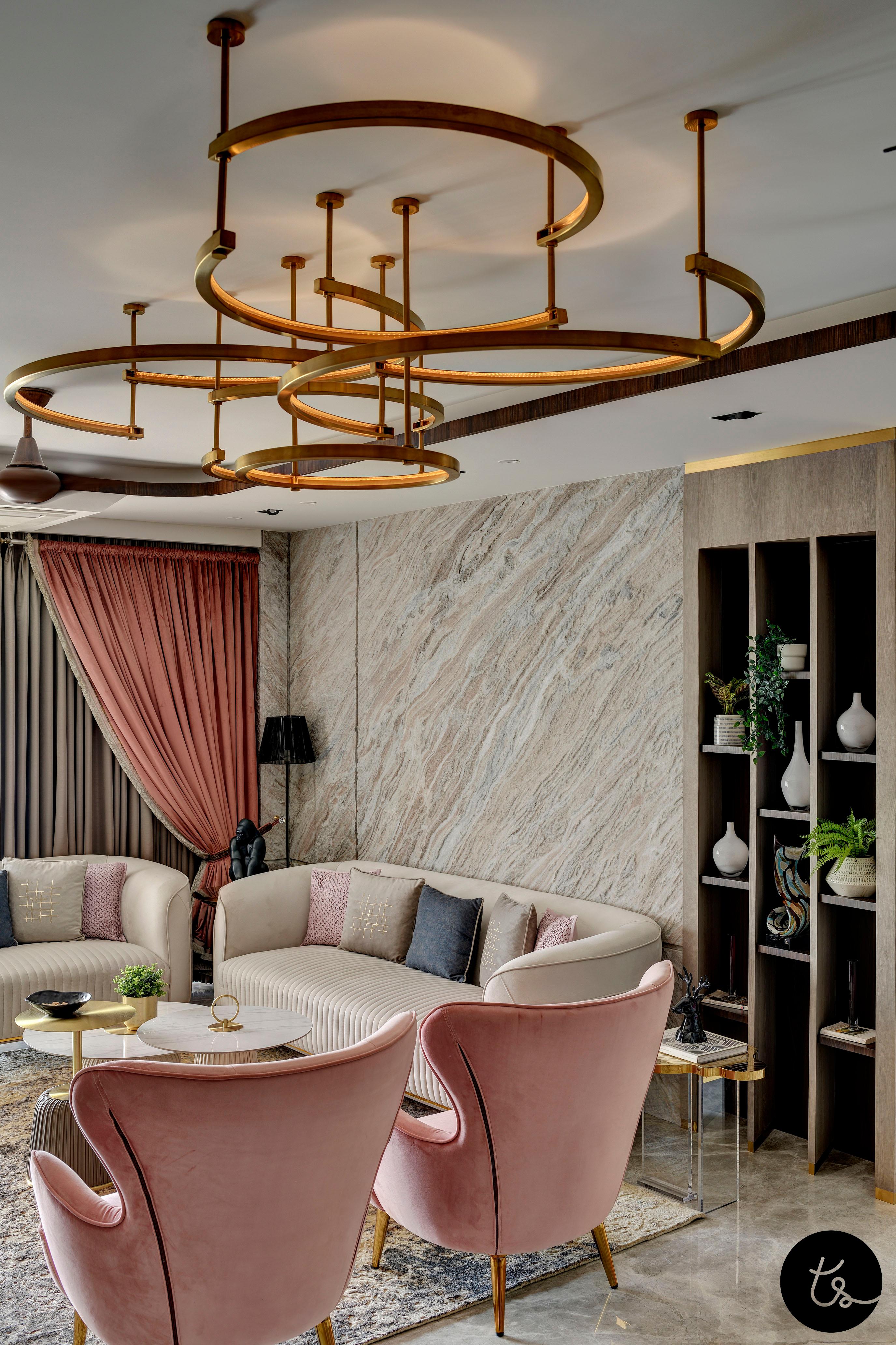 Indiano Il lampadario ad anello in ottone decostruito in vendita