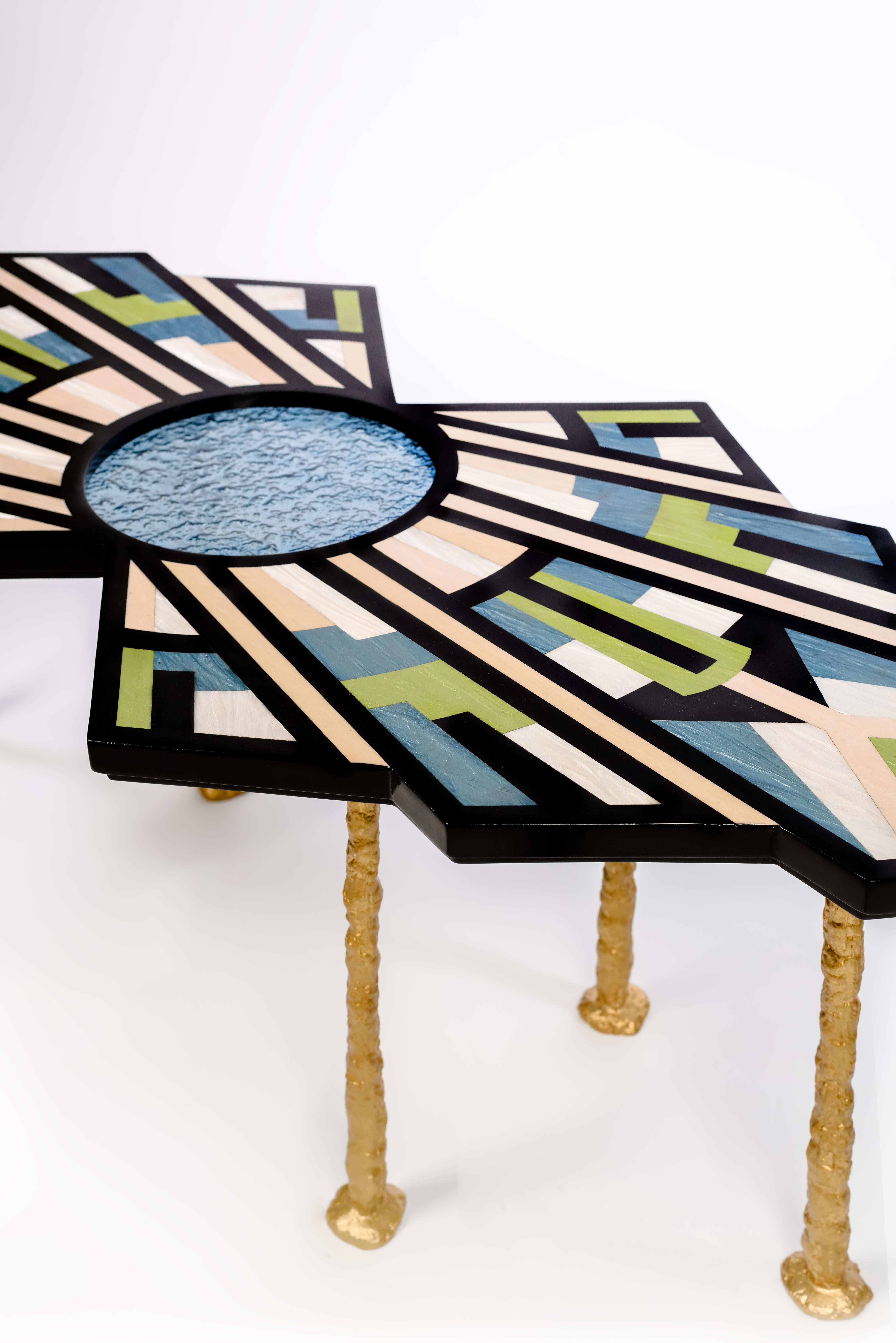 Moderne The Dragonfly Coffee Table (La table basse libellule) en vente