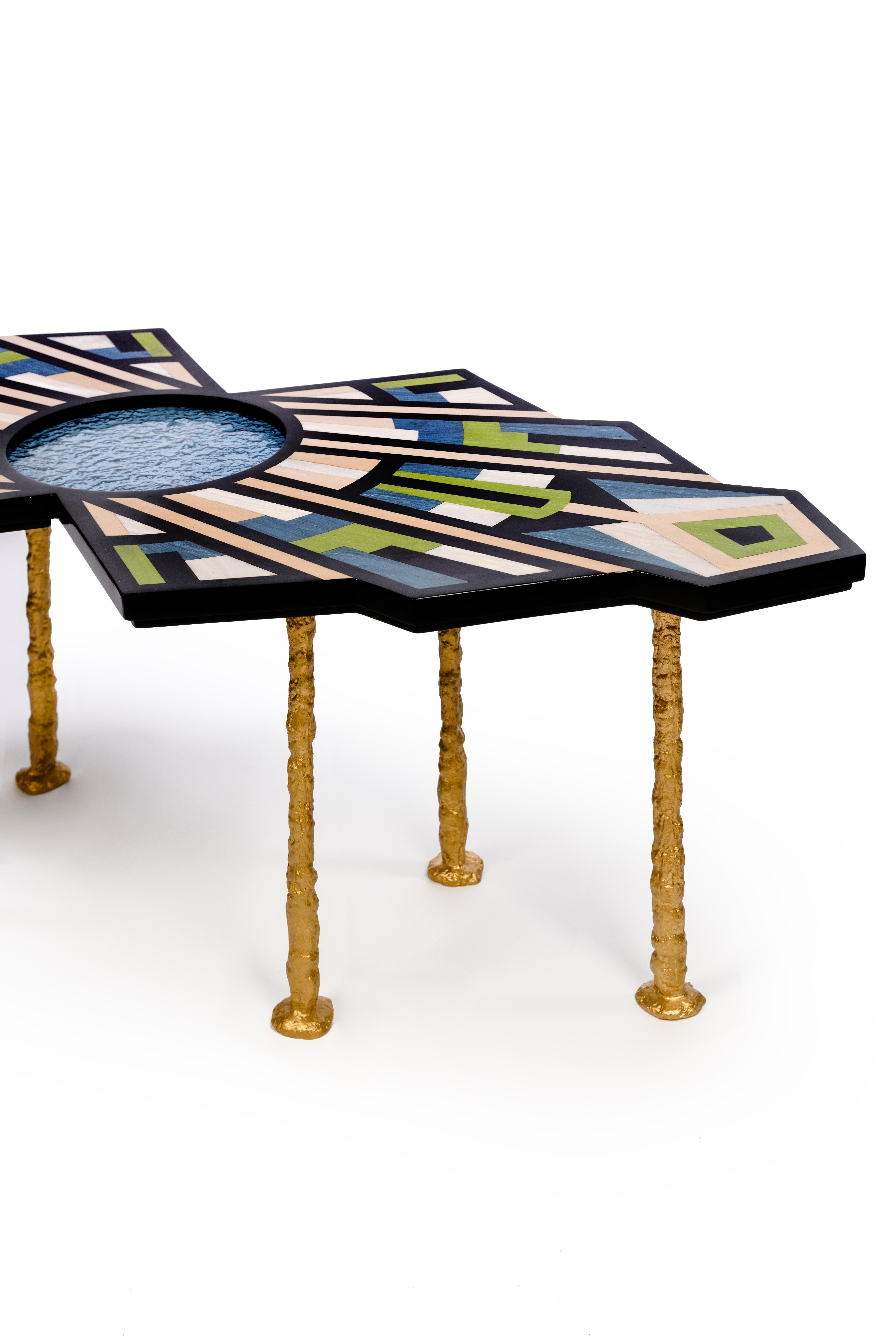 Égyptien The Dragonfly Coffee Table (La table basse libellule) en vente