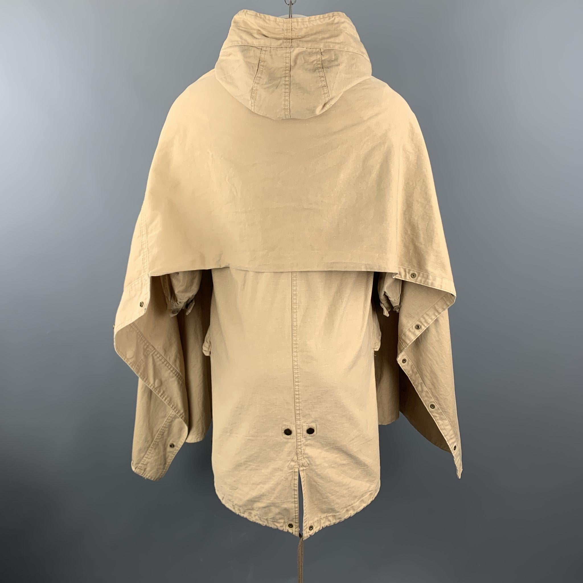 THE DRESS & CO. Size 42 Khaki Cotton Hooded Drawstring Cape Jacket In Excellent Condition In San Francisco, CA