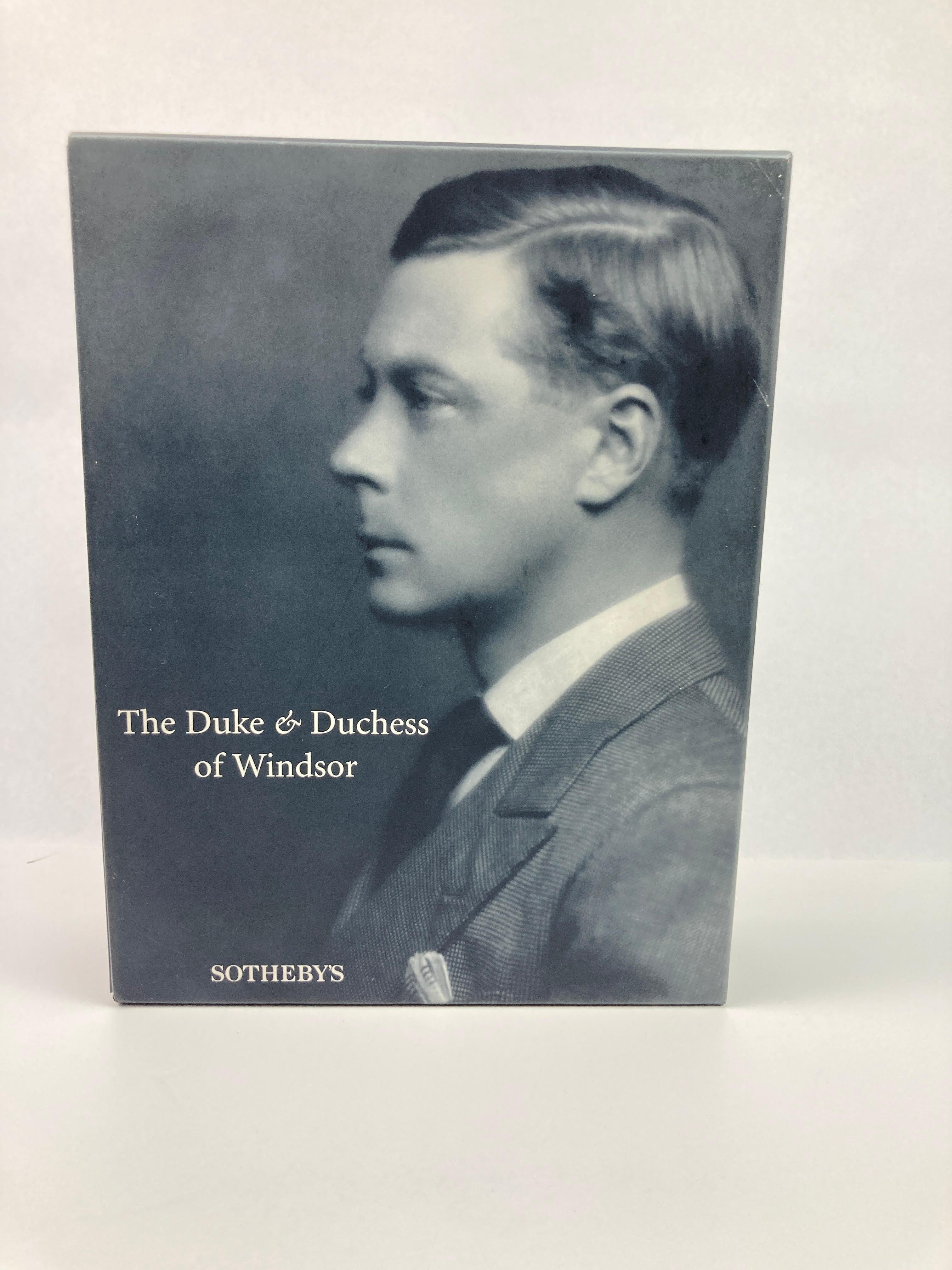 The Duke and Duchess of Windsor Auction Sotheby's Books Catalogs in Slipcase Box (Le duc et la duchesse de Windsor, ventes aux enchères, catalogues de livres de Sotheby's dans une boîte) Unisexe en vente