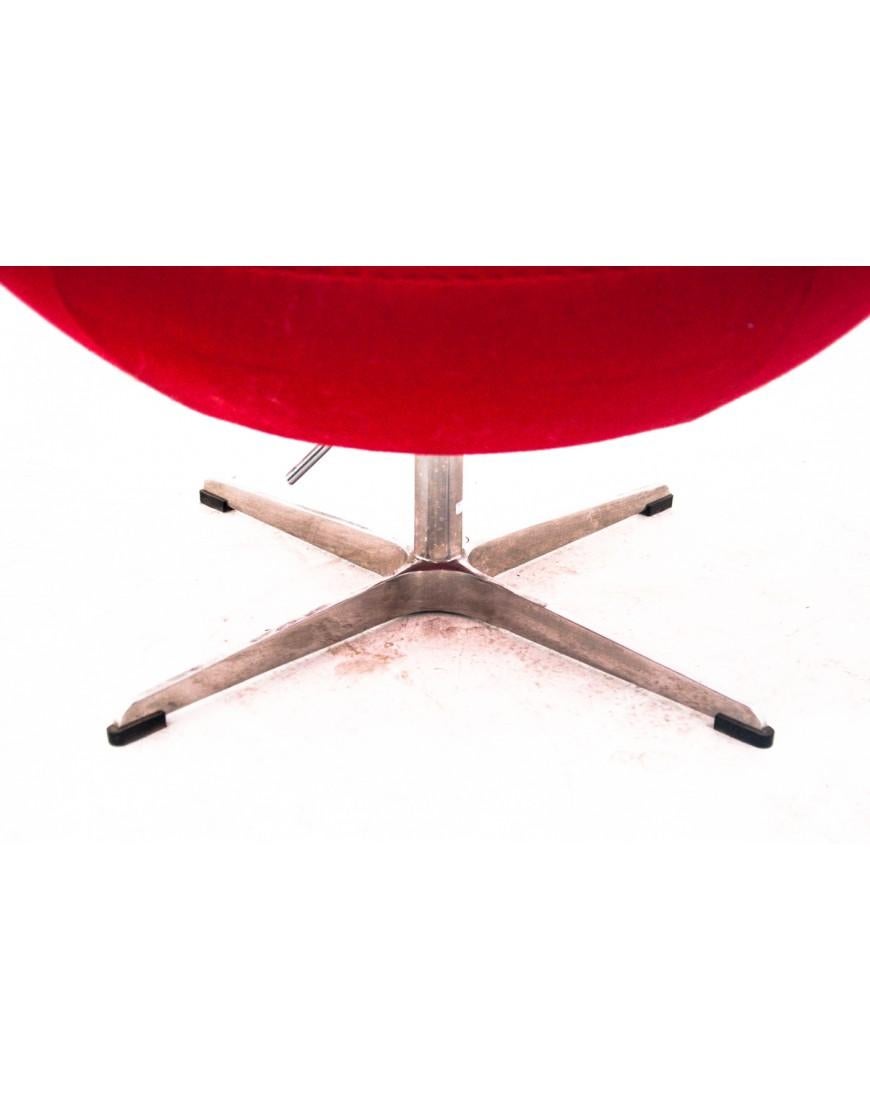 The EGG armchair - a symbol of Danish design. UNIQUE For Sale 3